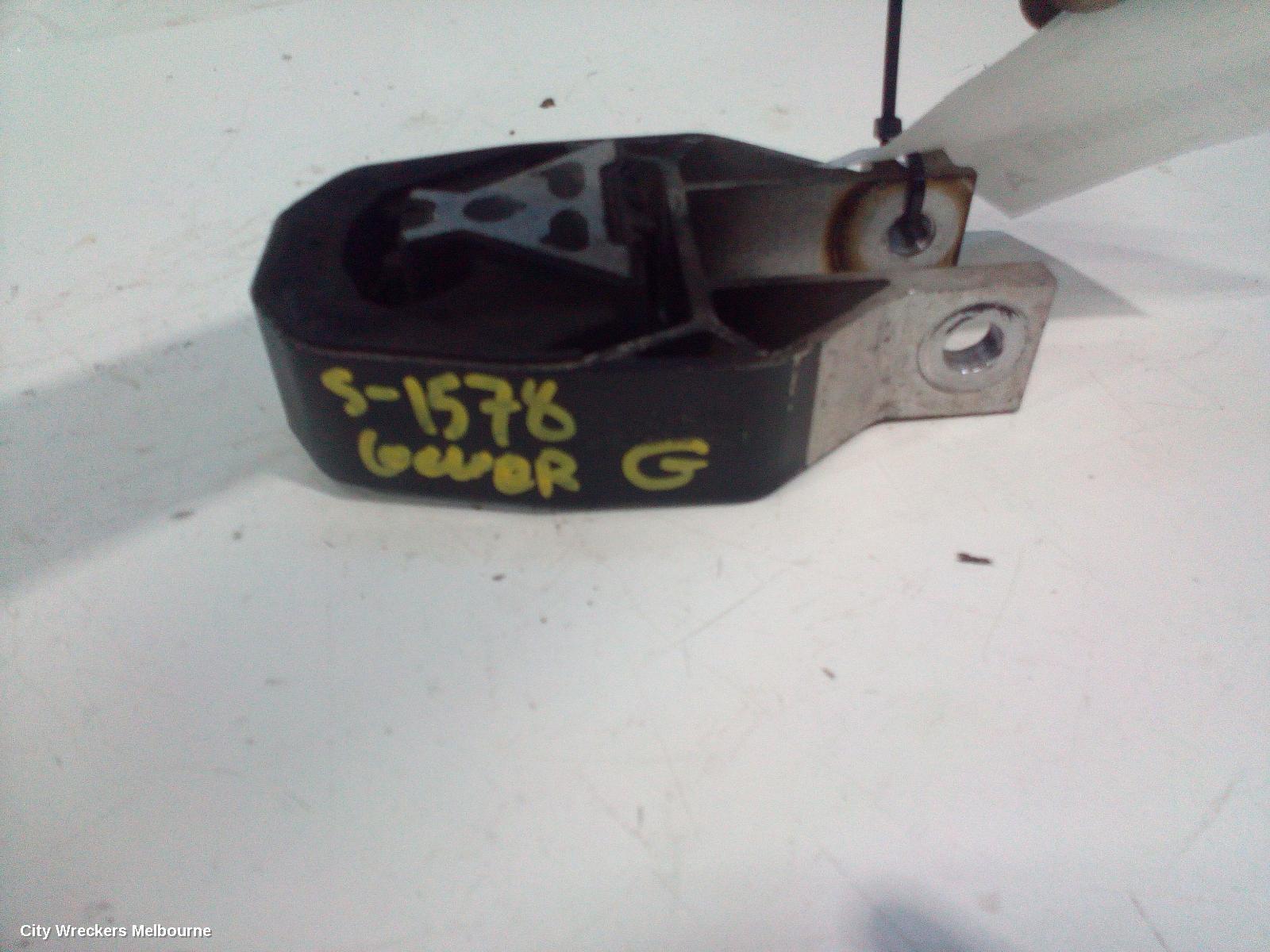 FORD ESCAPE MOUNT, ZG, 09/2016 - 05/2020