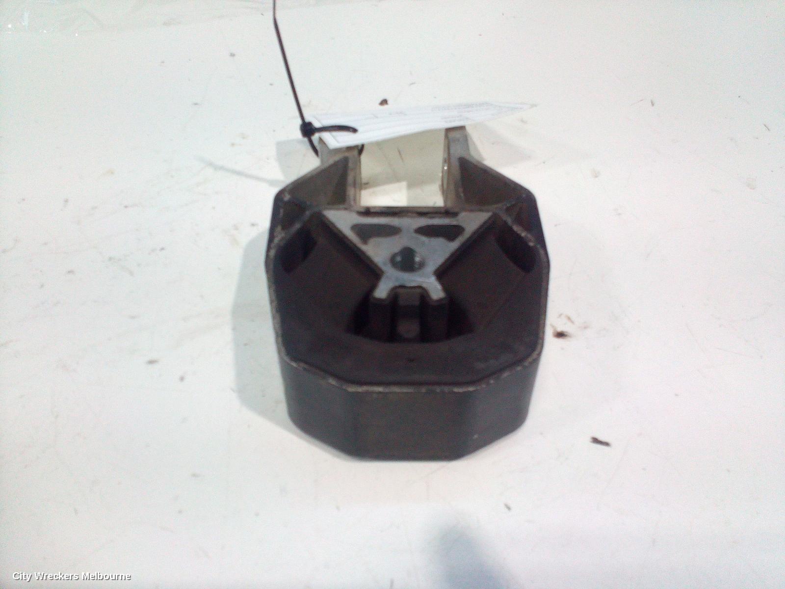 FORD ESCAPE MOUNT, ZG, 09/2016 - 05/2020
