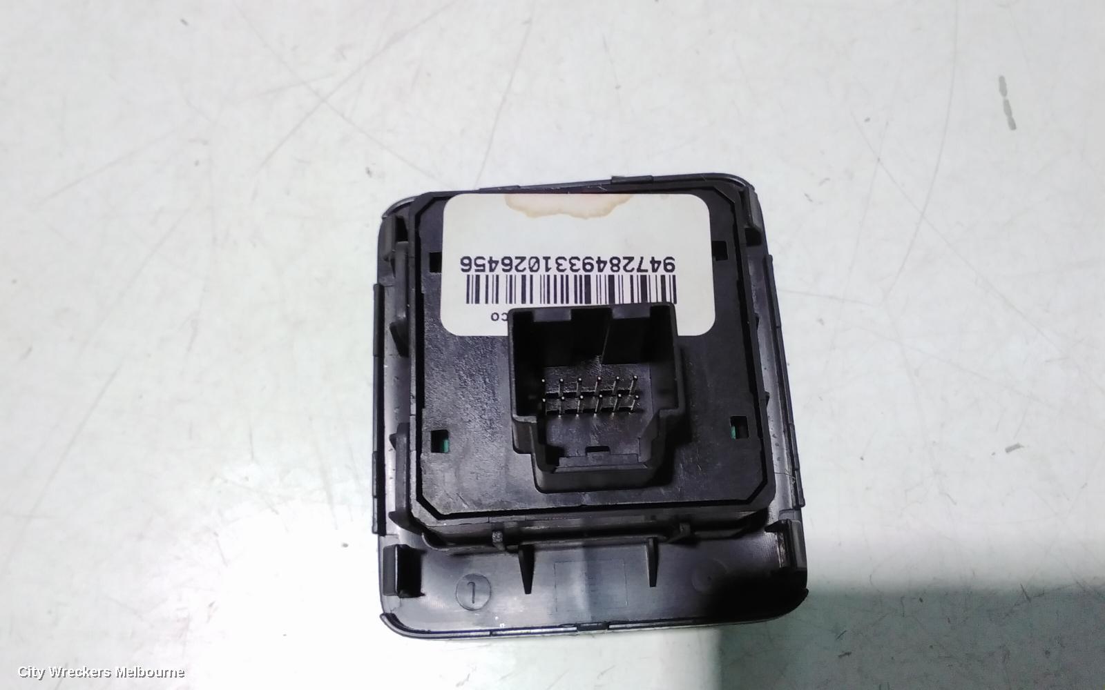 HOLDEN COLORADO, RG, 06/2012 - 12/2020, 4WD SWITCH: 95771