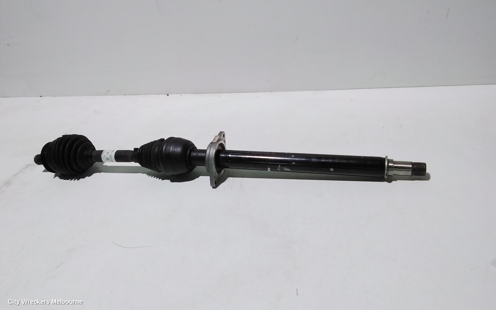MERCEDES CLA CLASS RIGHT DRIVESHAFT, FRONT, 2.0, PETROL, C117/X117, 10/2013 - 01/2019