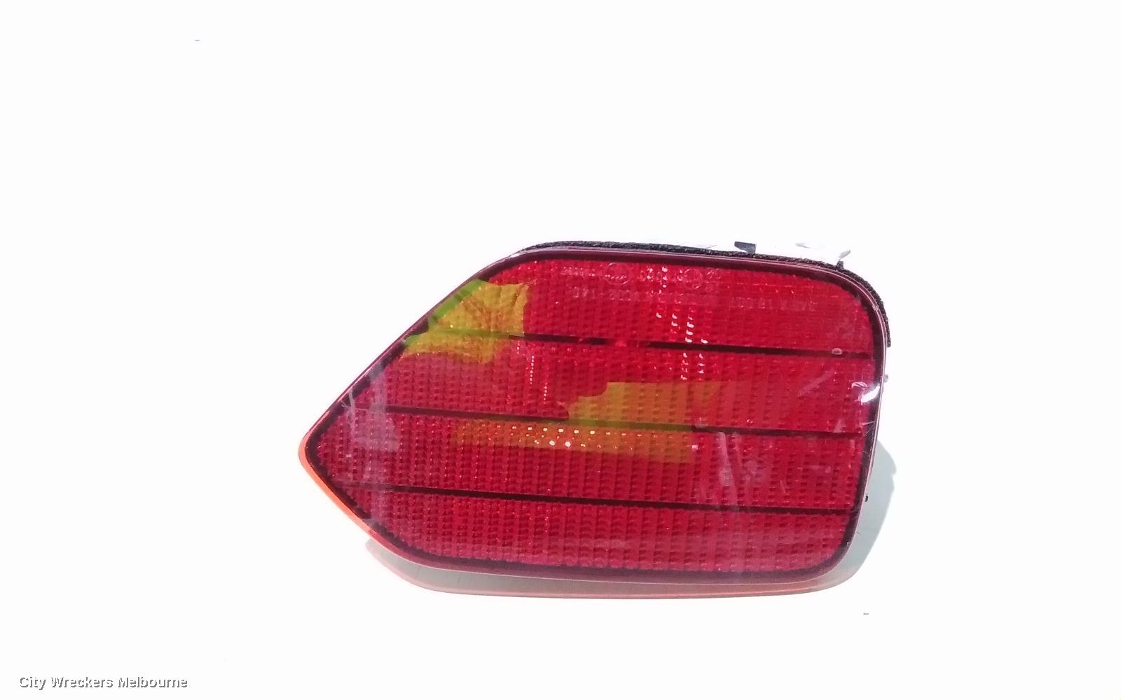SUBARU OUTBACK LEFT TAILLIGHT, 6TH GEN, BUMPER REFLECTOR, 08/2014 - 12/2020