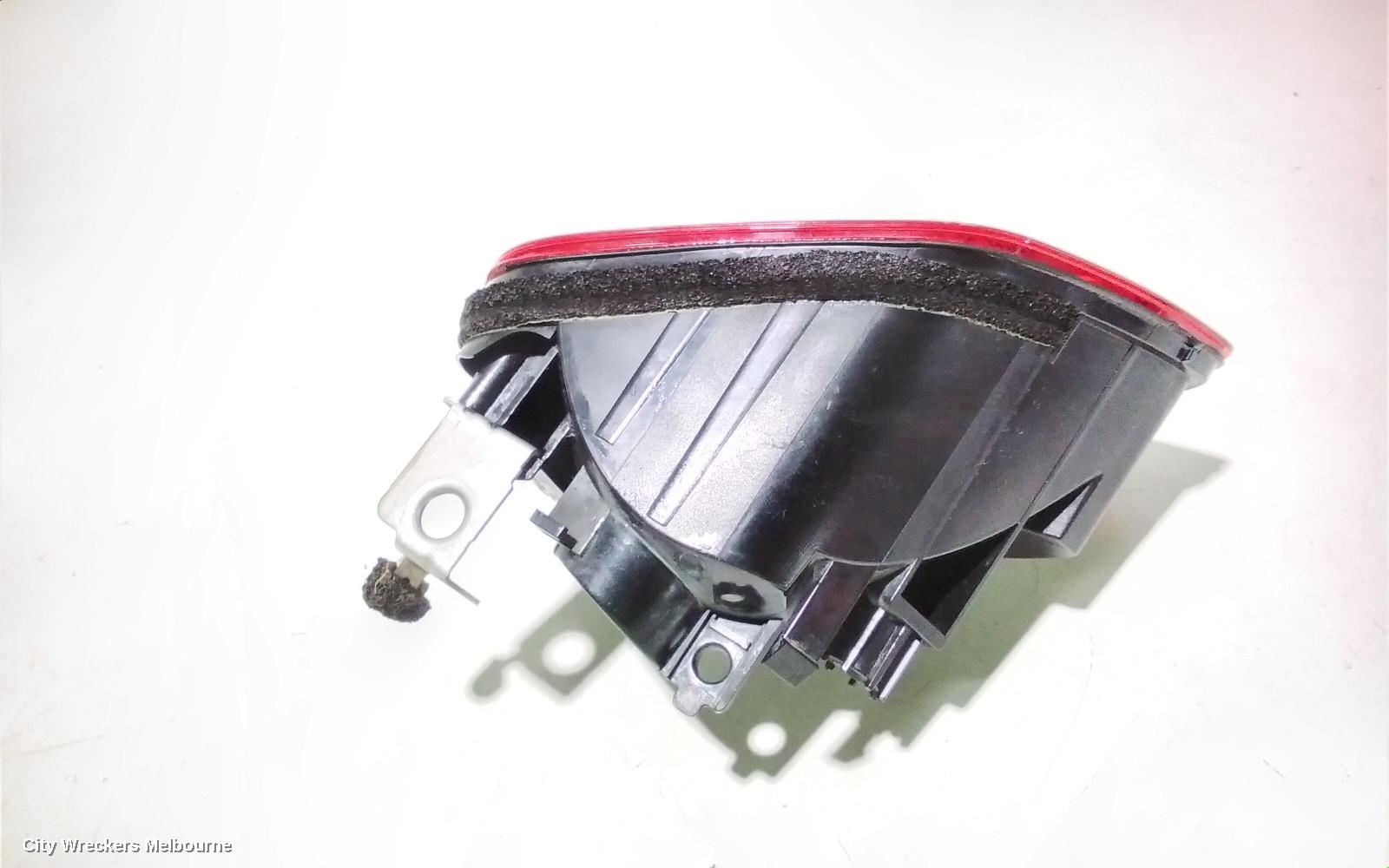 SUBARU OUTBACK LEFT TAILLIGHT, 6TH GEN, BUMPER REFLECTOR, 08/2014 - 12/2020