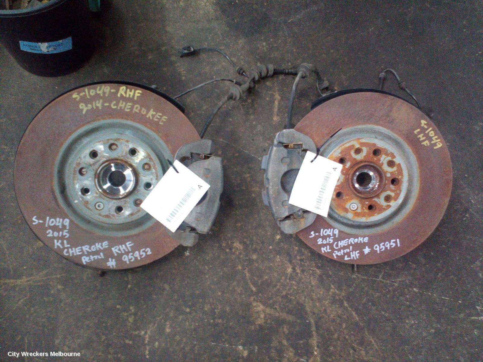 JEEP CHEROKEE RIGHT FRONT HUB ASSEMBLY, KL, STANDARD TYPE, 2WD, 02/2014 - 03/2018
