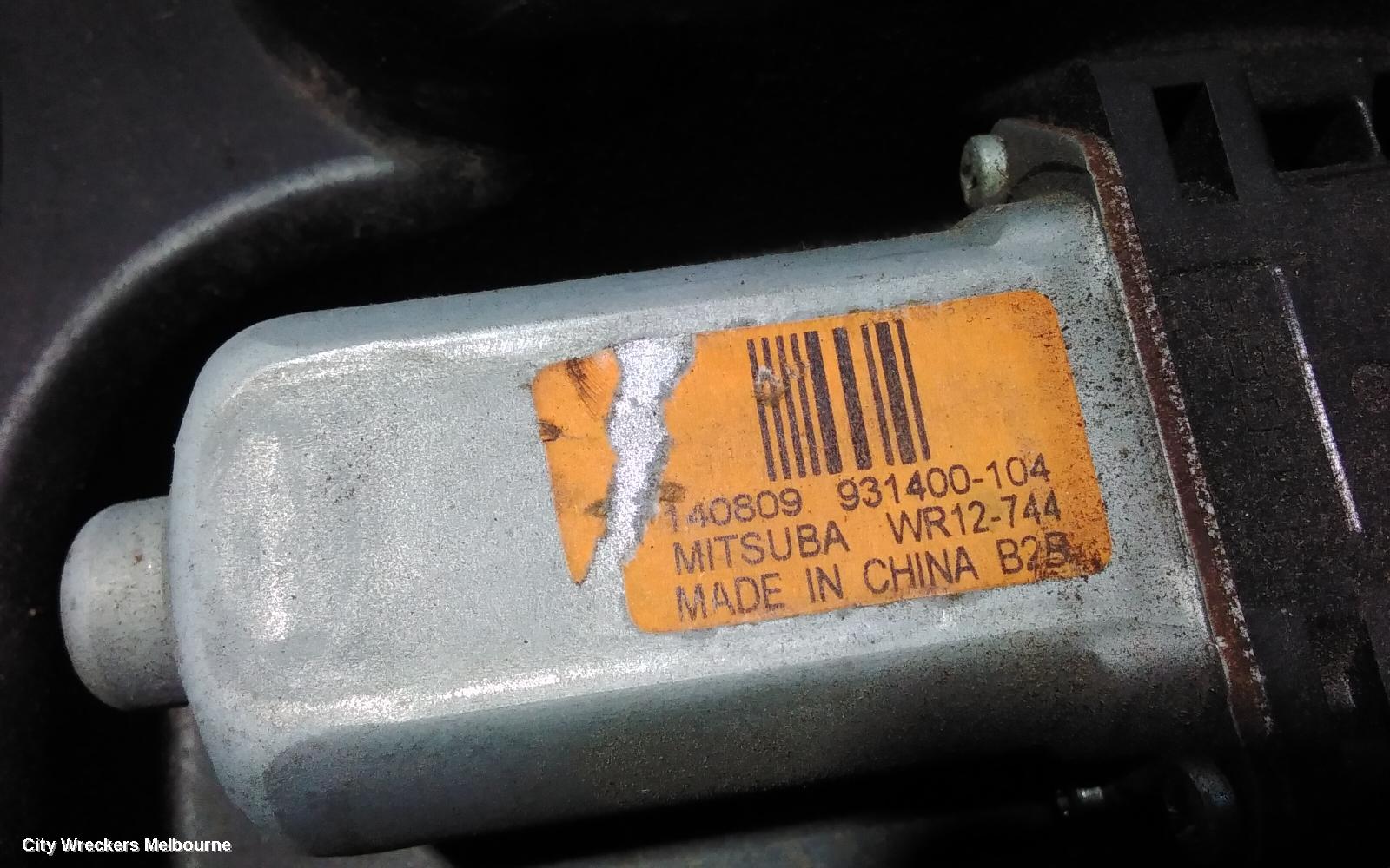 JEEP CHEROKEE LEFT FRONT WINDOW REG/MOTOR, KL, 02/2014 ONWARDS