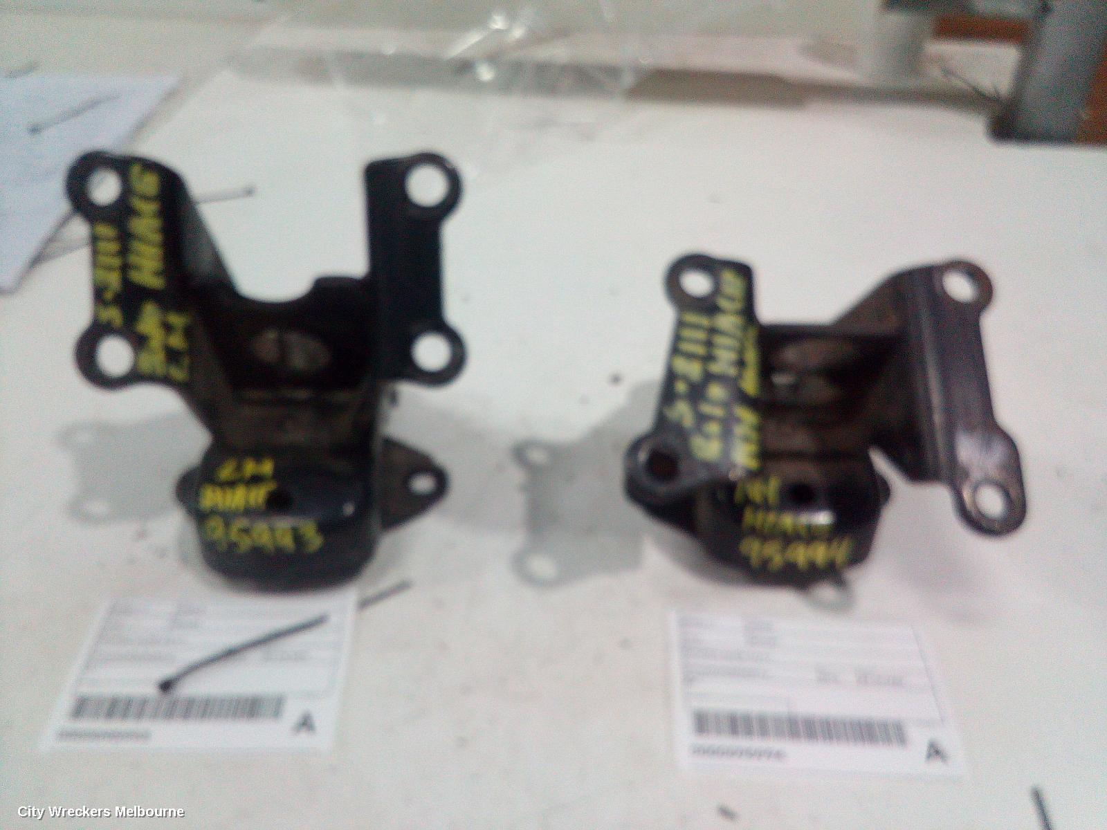 TOYOTA HIACE MOUNT, TRH/KDH 03/2005 - 04/2019