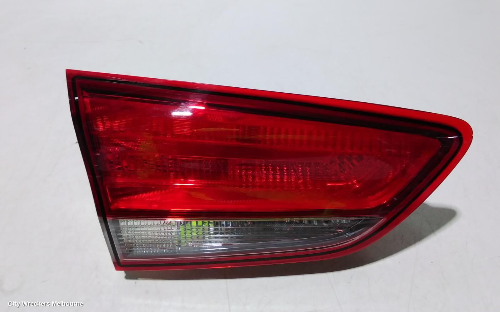 HYUNDAI I30 REAR GARNISH, TAILGATE LAMP (RH SIDE), STANDARD, NON LED TYPE, PD, 03/2017 ONWARDS