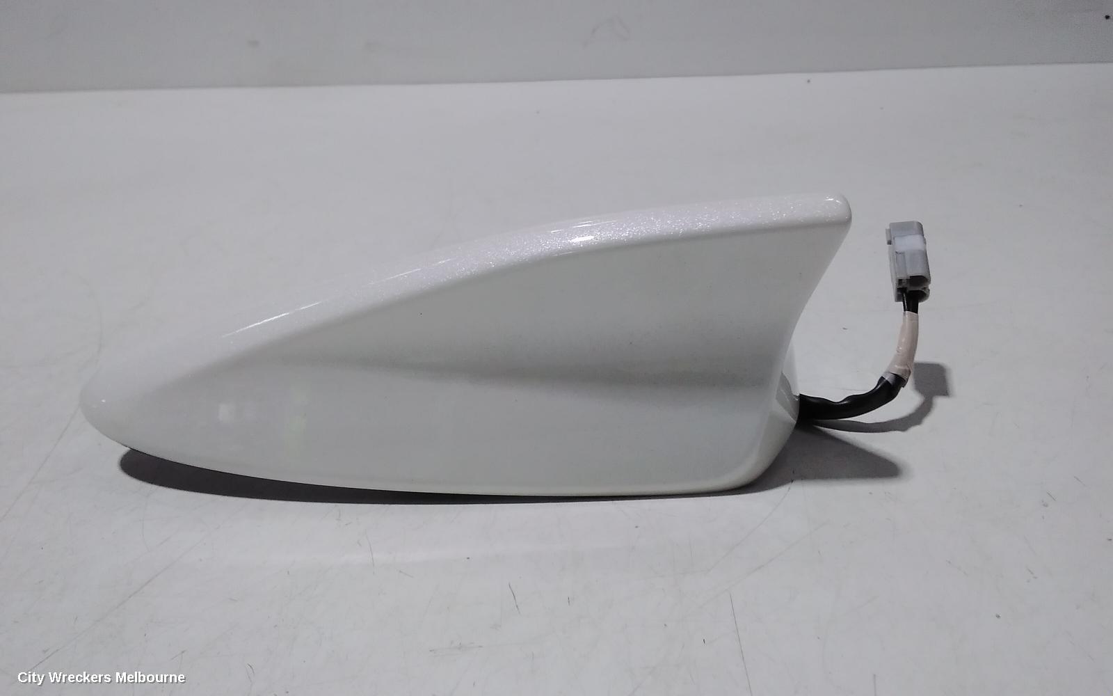 MAZDA CX3 ANTENNA, DK, 03/2015 ONWARDS