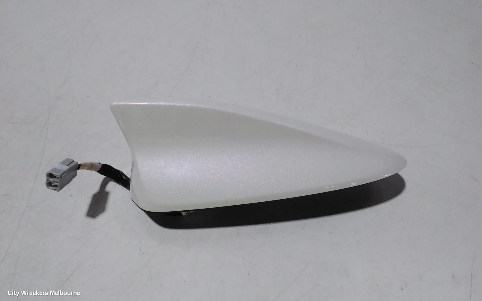 MAZDA CX3 ANTENNA, DK, 03/2015 ONWARDS