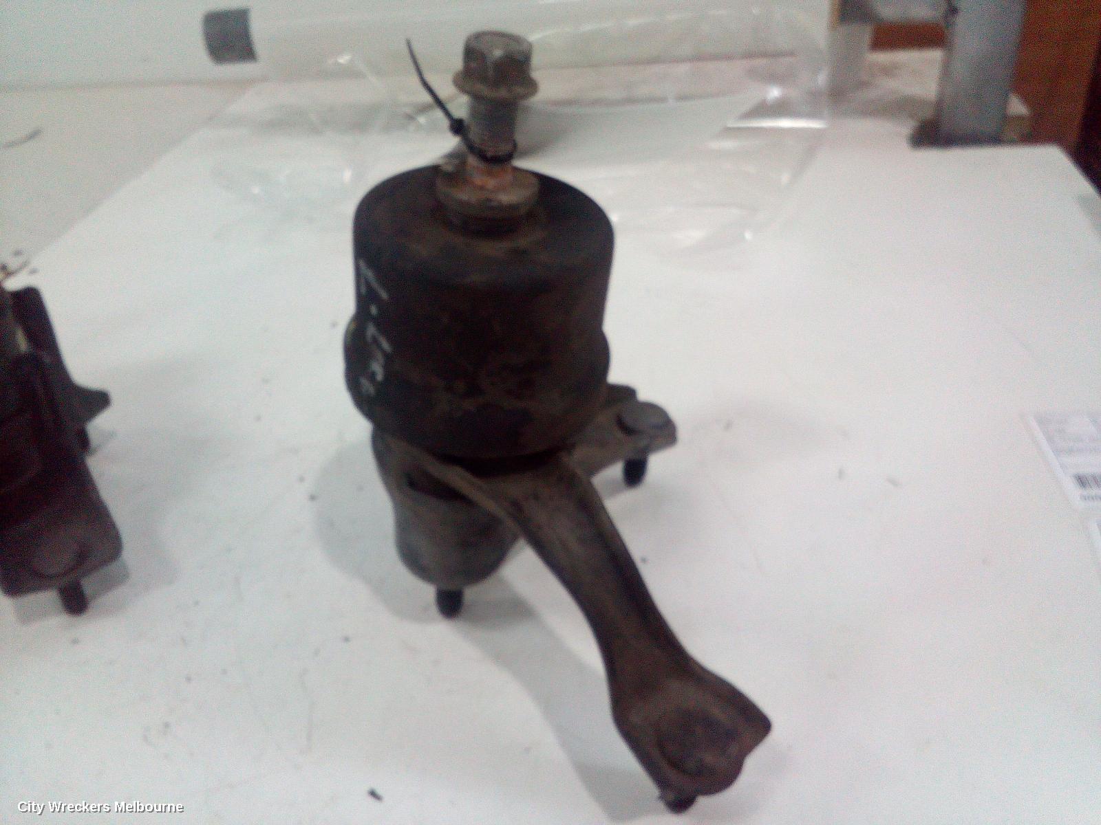 TOYOTA CAMRY MOUNT, XV50, 05/2015 - 10/2017