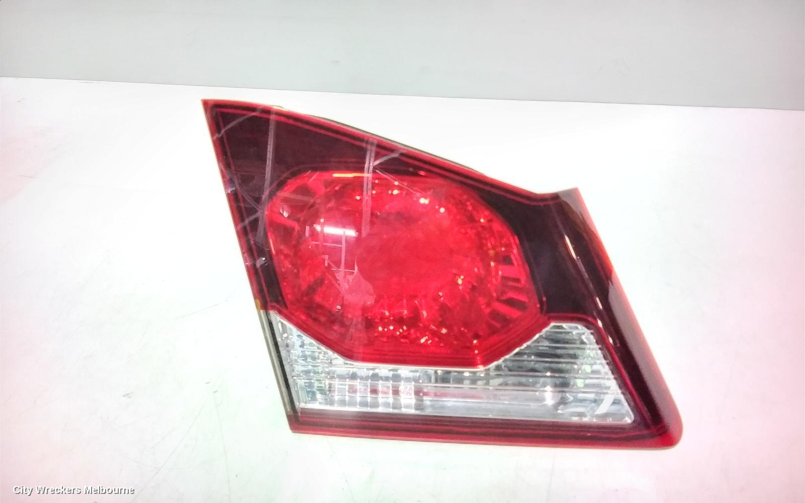 HONDA CIVIC REAR GARNISH, BOOTLID LAMP (LH SIDE), 8TH GEN, 01/2009 - 12/2011
