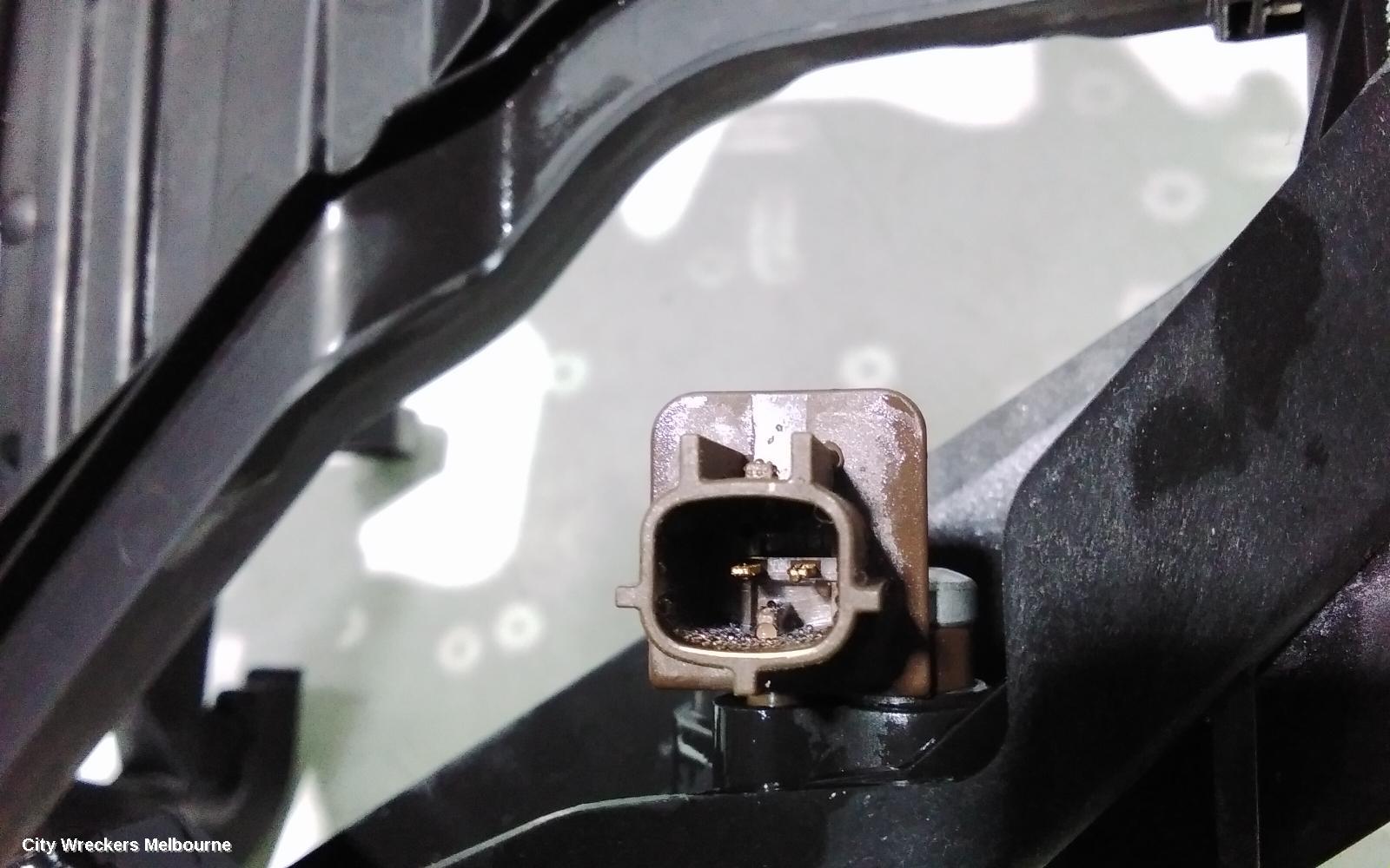 AUDI A4, B8 8K, 04/2008 - 06/2012, RHF LOWER HEADLIGHT BRACKET : 96142