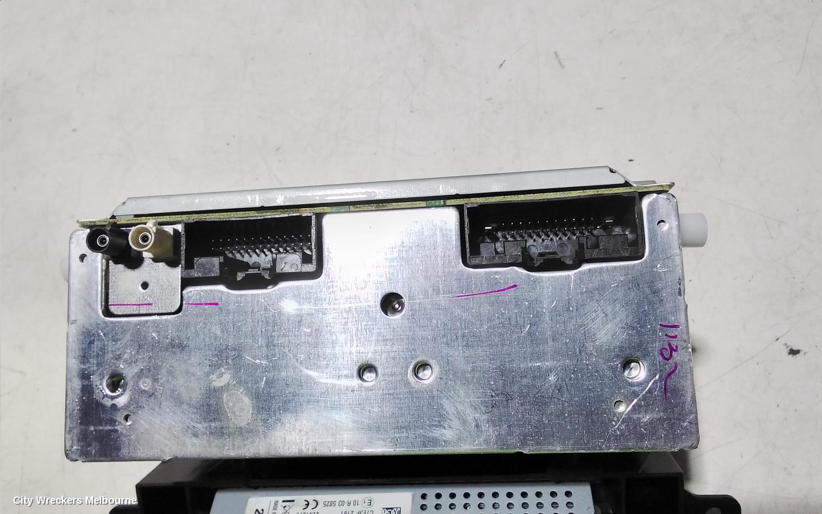 FORD FOCUS RADIO/CD/DVD/SAT/TV, DISPLAY UNIT, 5IN, W/ SAT NAV TYPE, LW, 10/2011 - 08/2015