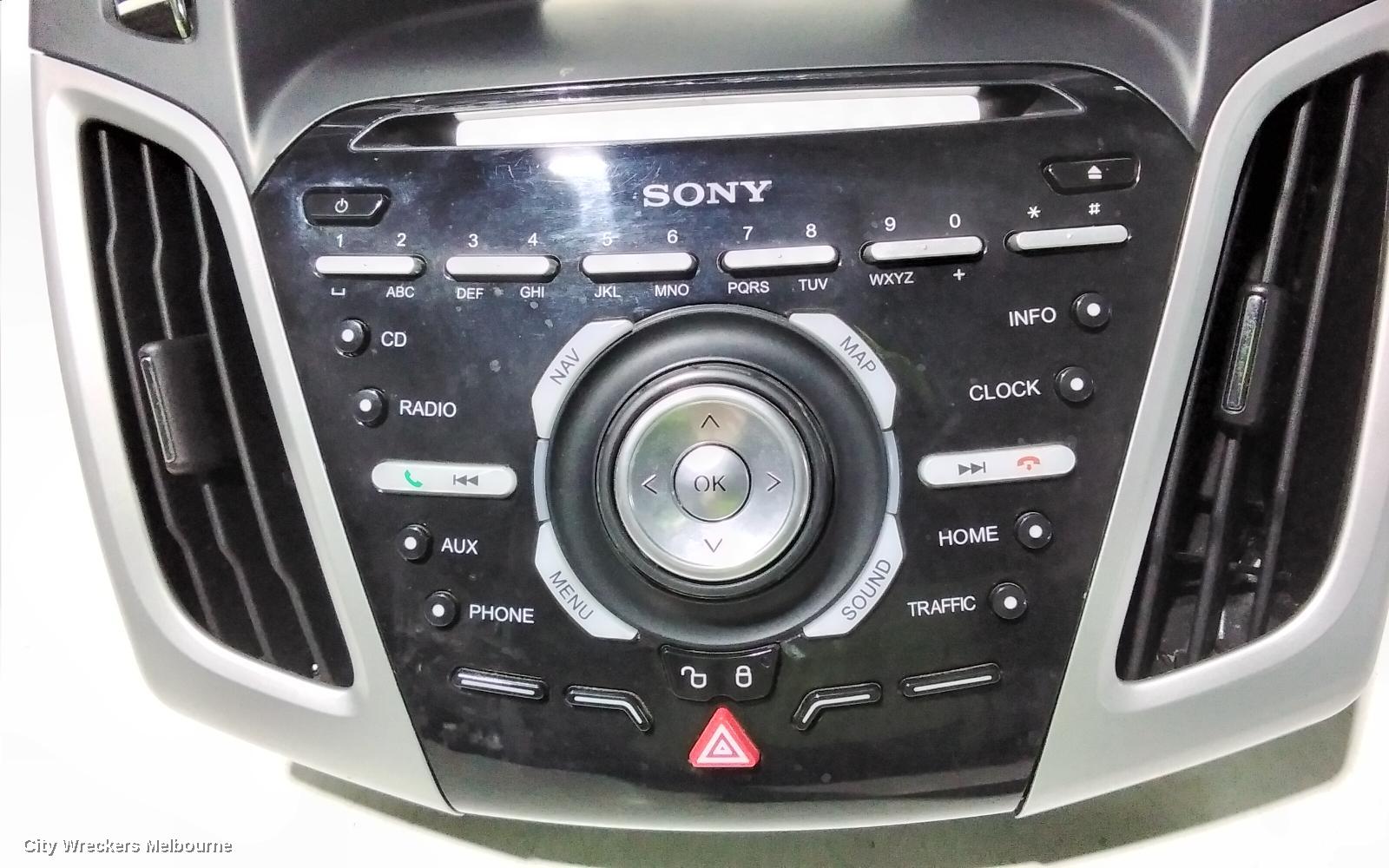 FORD FOCUS RADIO/CD/DVD/SAT/TV, DISPLAY UNIT, 5IN, W/ SAT NAV TYPE, LW, 10/2011 - 08/2015