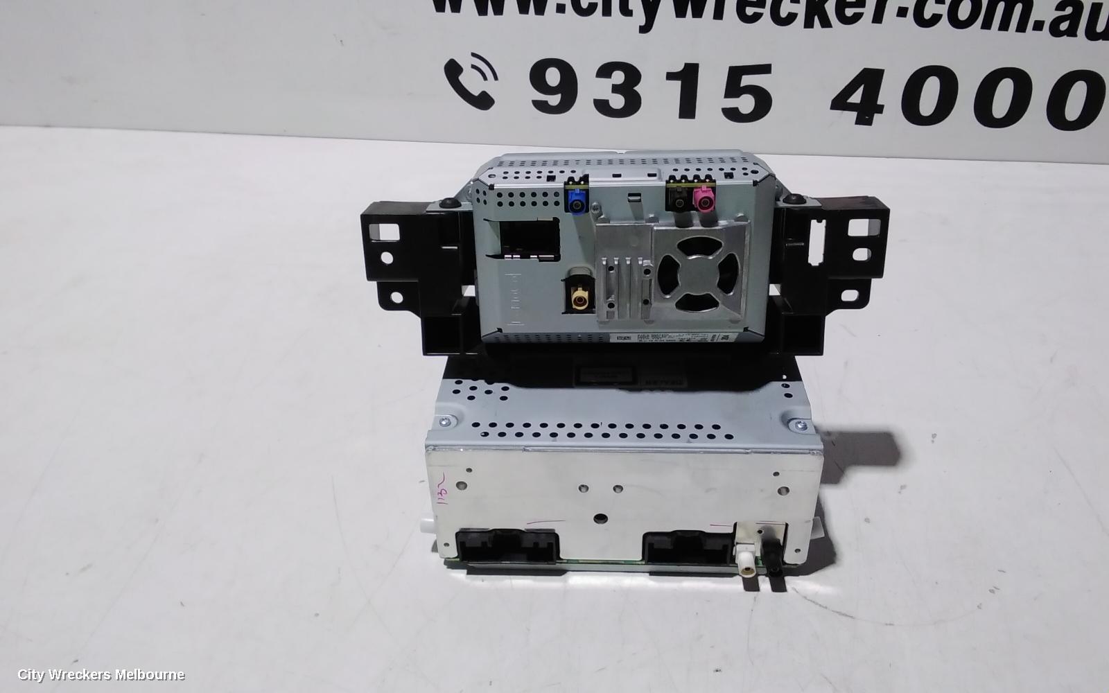 FORD FOCUS RADIO/CD/DVD/SAT/TV, DISPLAY UNIT, 5IN, W/ SAT NAV TYPE, LW, 10/2011 - 08/2015