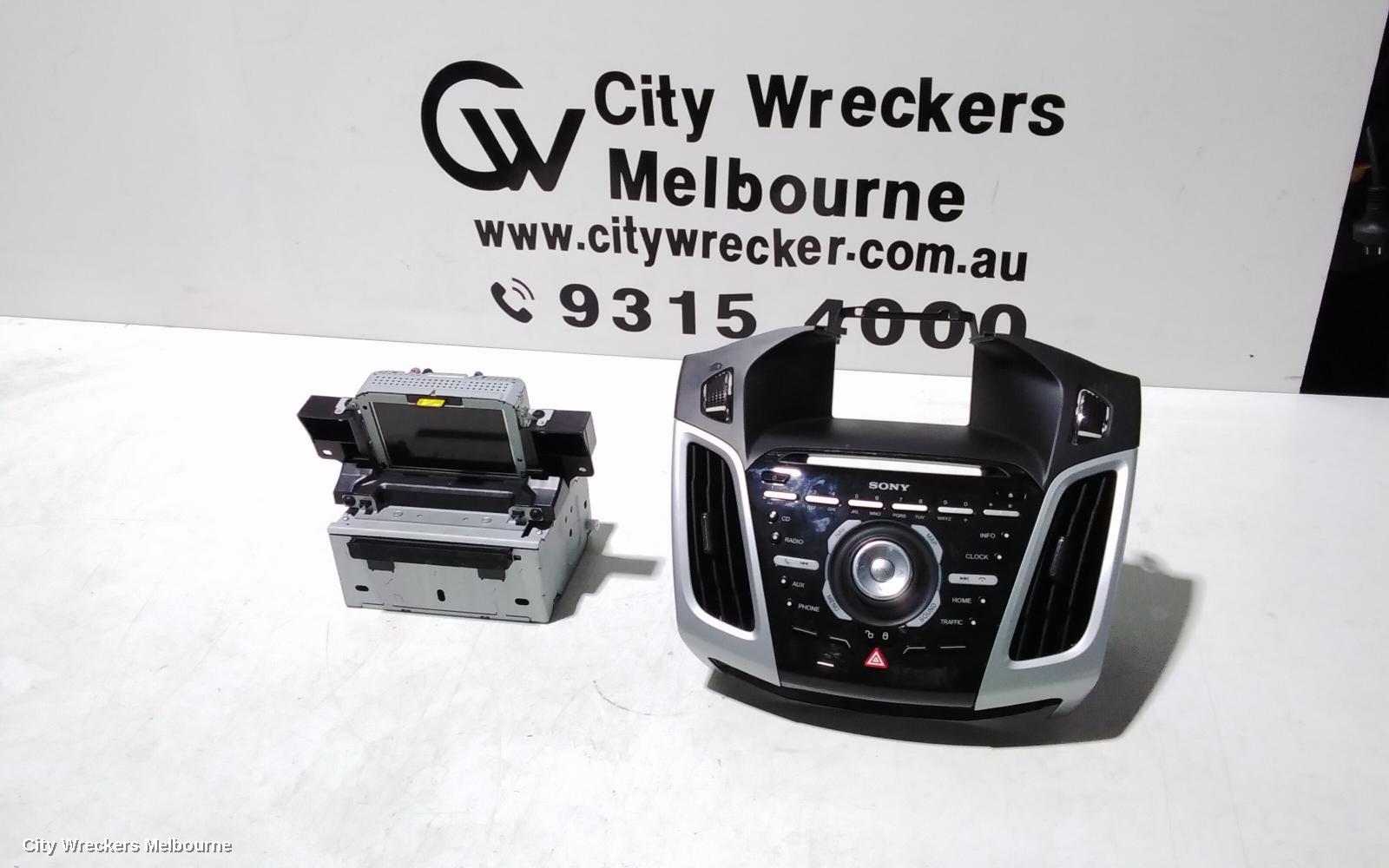 FORD FOCUS RADIO/CD/DVD/SAT/TV, DISPLAY UNIT, 5IN, W/ SAT NAV TYPE, LW, 10/2011 - 08/2015
