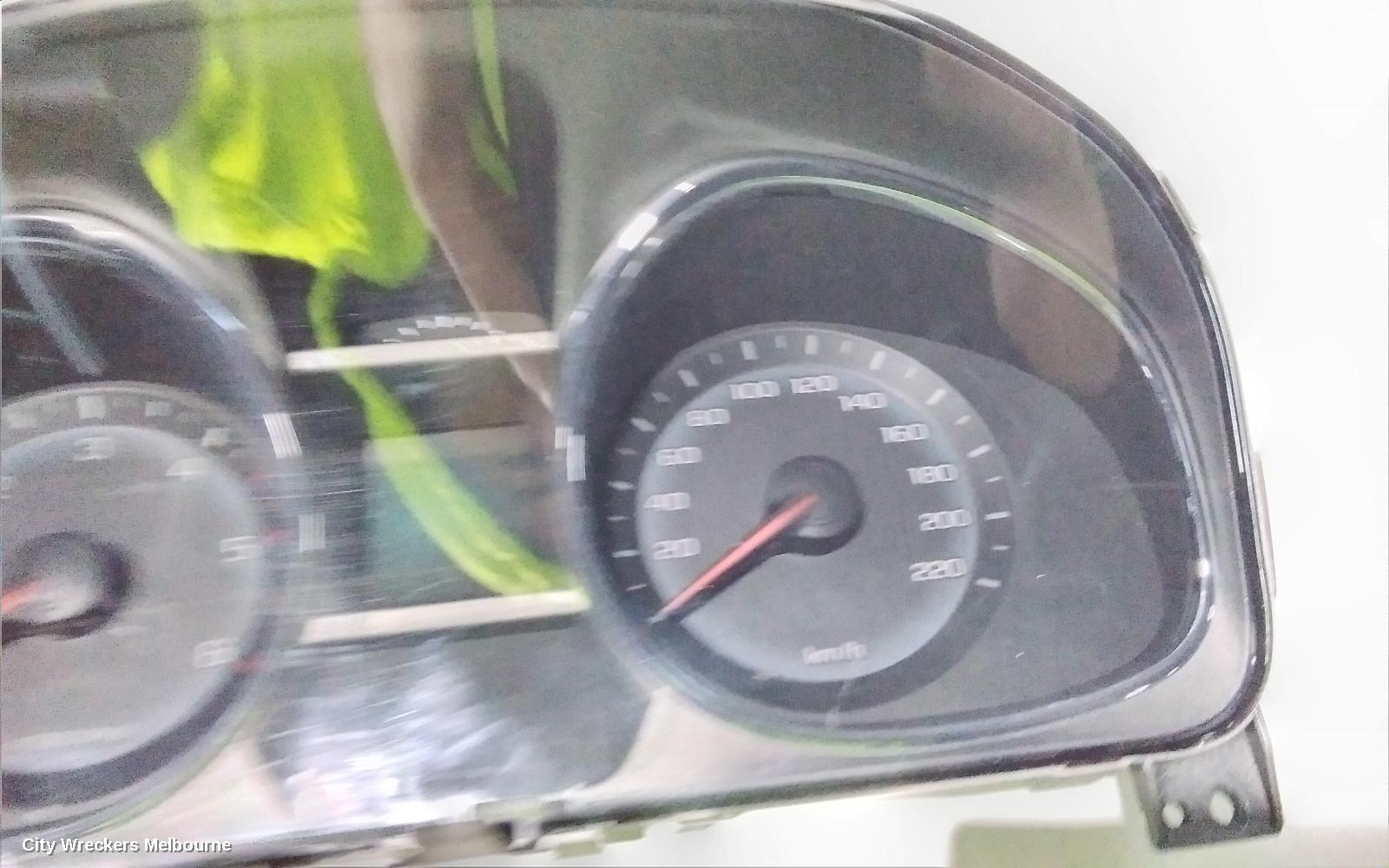 HOLDEN CAPTIVA INSTRUMENT CLUSTER, INSTRUMENT CLUSTER, DIESEL, 2.2, CAPTIVA 7, CG, 01/2011 - 06/2018