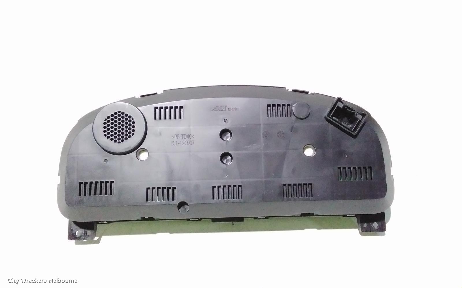 HOLDEN CAPTIVA INSTRUMENT CLUSTER, INSTRUMENT CLUSTER, DIESEL, 2.2, CAPTIVA 7, CG, 01/2011 - 06/2018