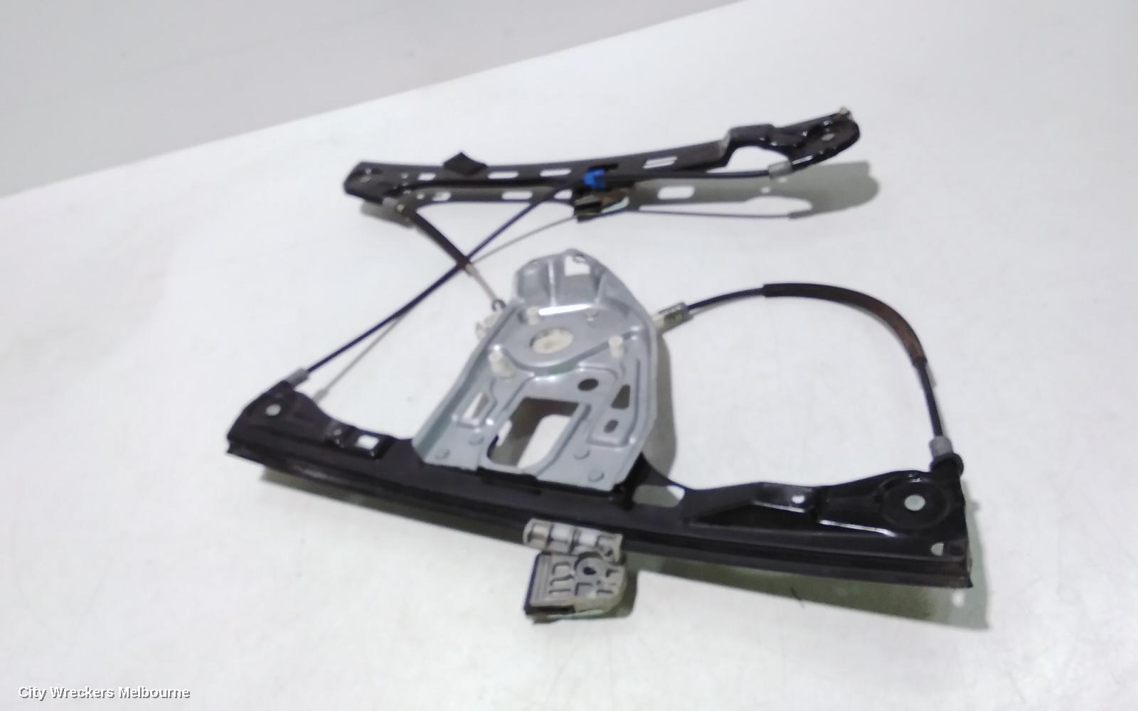 MERCEDES C CLASS RIGHT FRONT WINDOW REG/MOTOR, W203/S203, CLAMP TYPE, VIN WDC..., 11/2000 - 06/2007