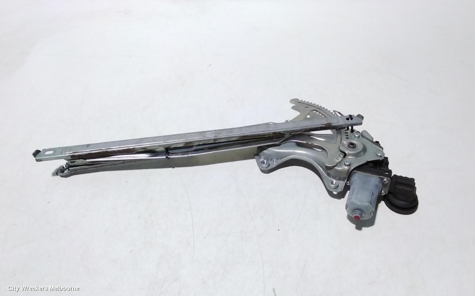 TOYOTA RAV4 LEFT FRONT WINDOW REG/MOTOR, XA40, 12/2012 - 11/2018