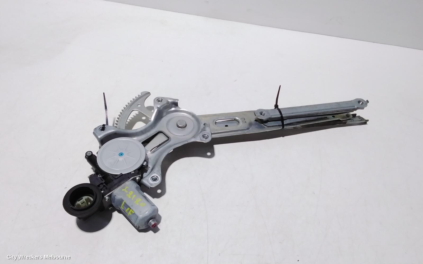 TOYOTA RAV4 LEFT FRONT WINDOW REG/MOTOR, XA40, 12/2012 - 11/2018