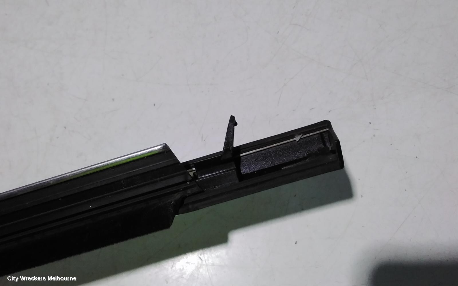 TOYOTA KLUGER DOOR MOULD, LEFT REAR CHROM MOULD    , SEE PIC : 96249, LEFT REAR DOOR MOULDING, XU70 SERIES, 03/2021 ONWARDS