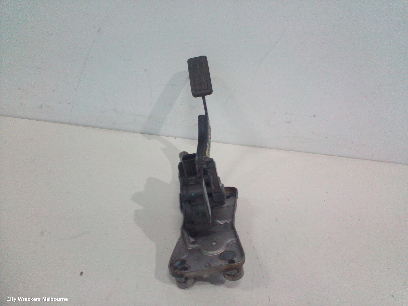 LAND ROVER RANGEROVER SPORT PEDAL ASSEMBLY, L320, 08/2005 - 12/2013