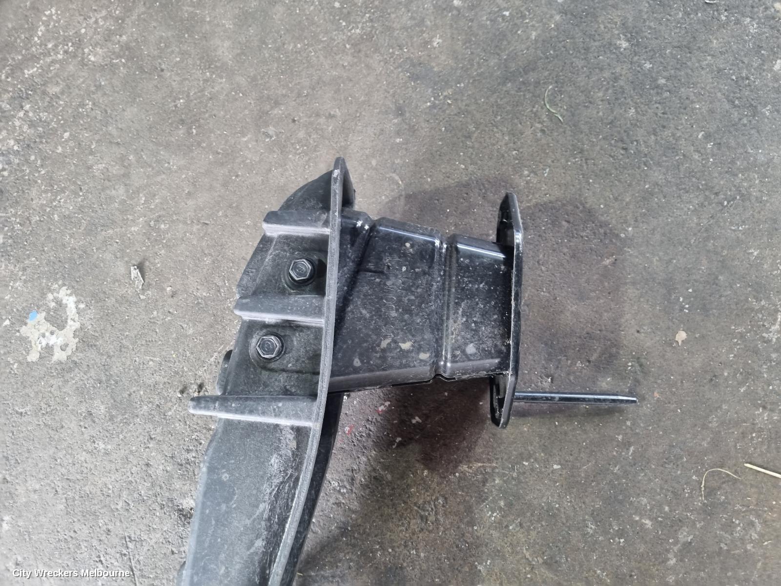 HYUNDAI KONA R/BAR BRACKET/REINFO, MAIN REINFORCEMENT, OS, 09/2017 - 10/2020