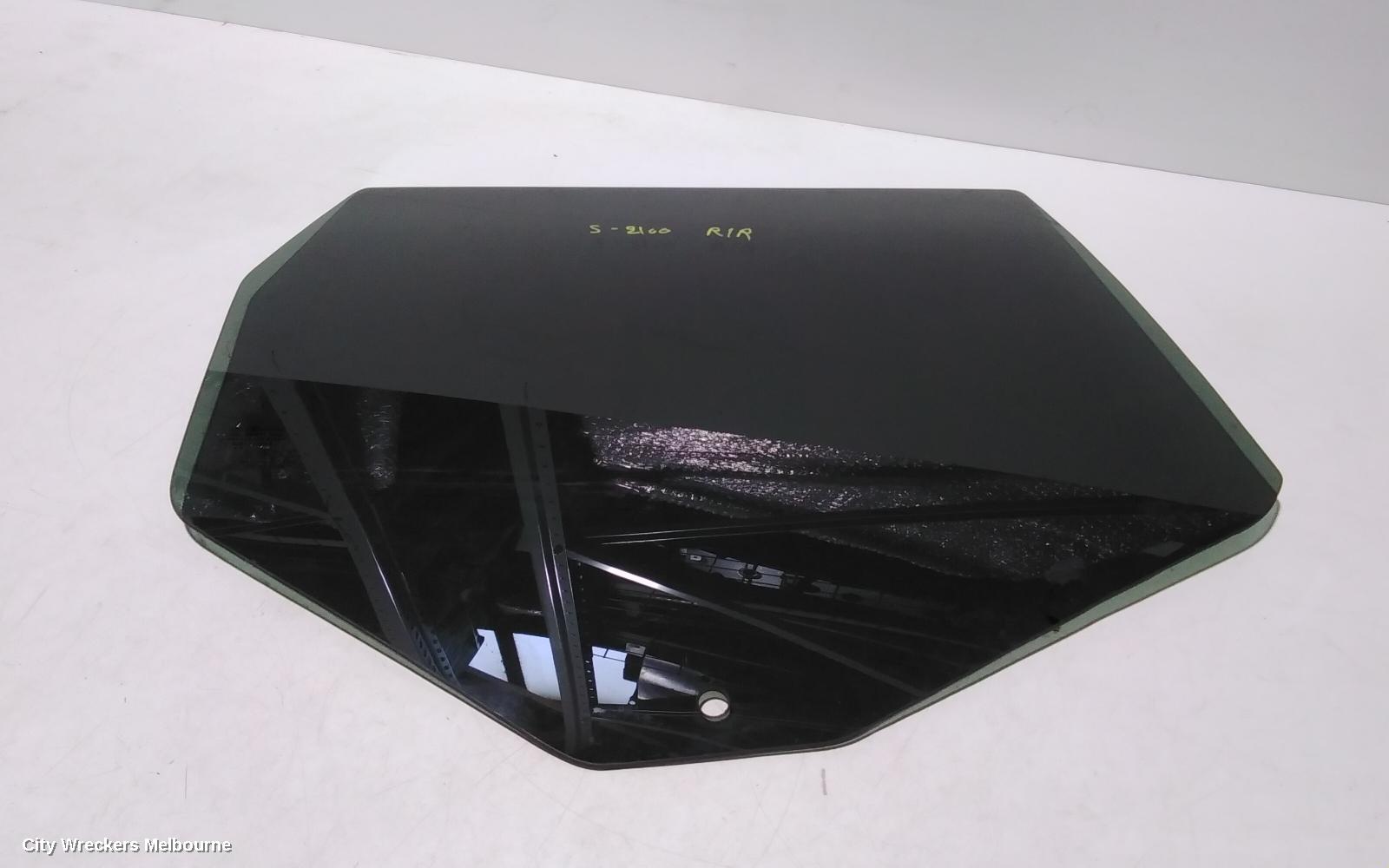 JEEP GRANDCHEROKEE RIGHT REAR DOOR WINDOW, WK, TINTED, 10/2010 ONWARDS