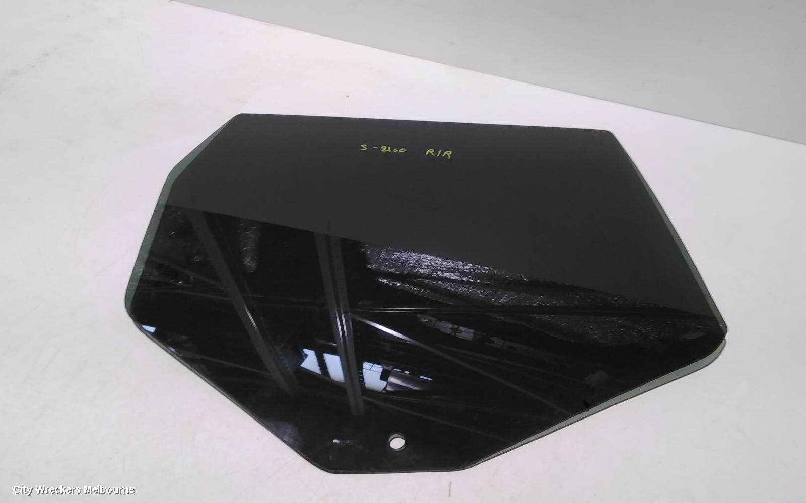 JEEP GRANDCHEROKEE RIGHT REAR DOOR WINDOW, WK, TINTED, 10/2010 ONWARDS