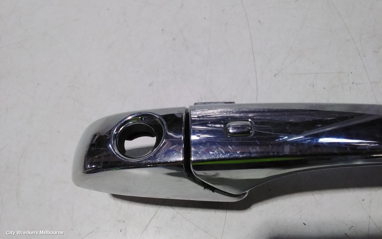 JEEP GRANDCHEROKEE DOOR HANDLE, OUTER, RH FRONT, CHROME, WK, 01/2011 - 07/2021