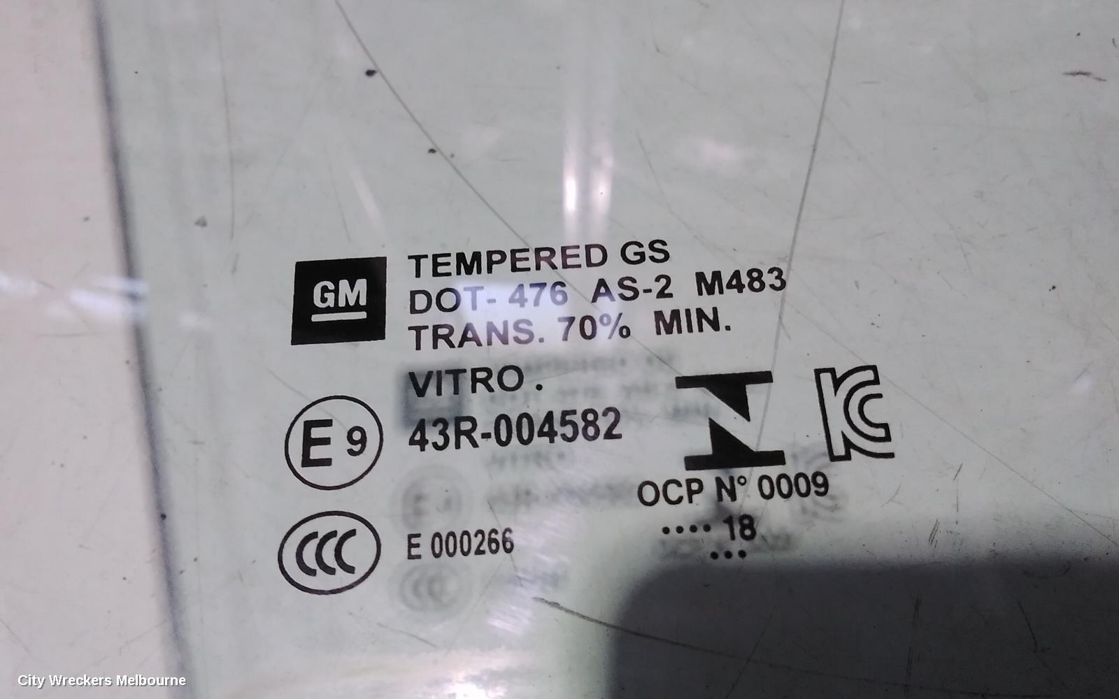 HOLDEN EQUINOX RIGHT FRONT DOOR WINDOW, EQ, 09/2017 - 12/2020