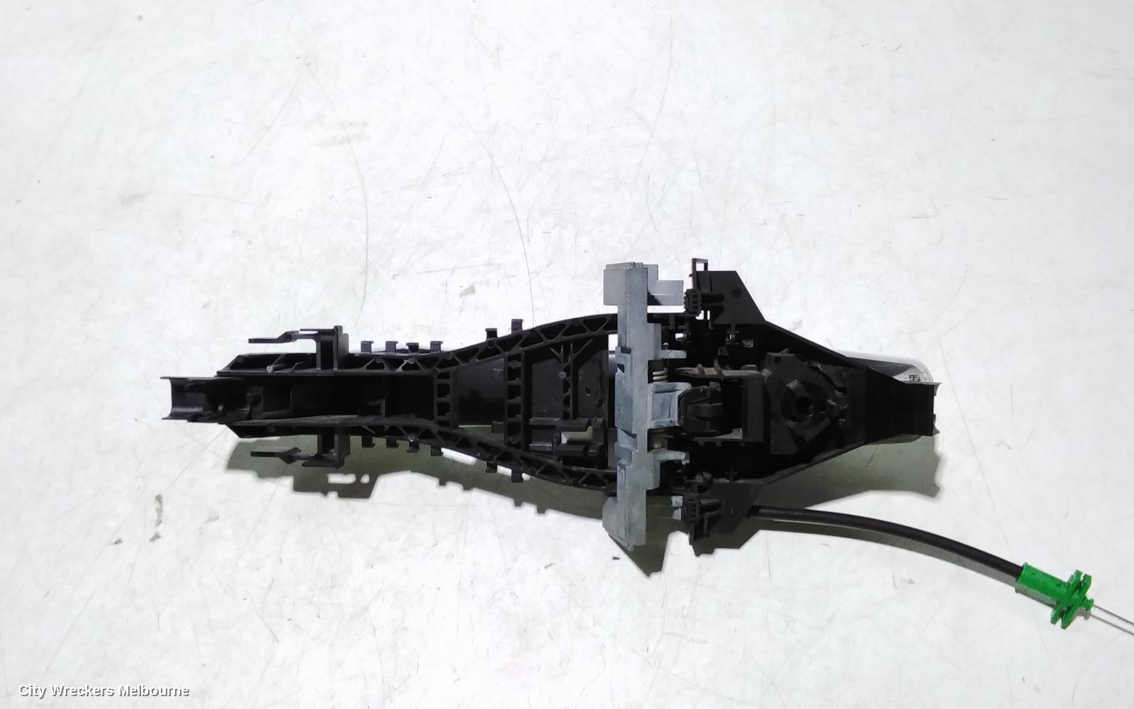 LAND ROVER RANGEROVER EVOQUE DOOR HANDLE, RH REAR, OUTER, COLOUR CODED, W/ KEYLESS START TYPE, L538, 11/2011 - 01/2019