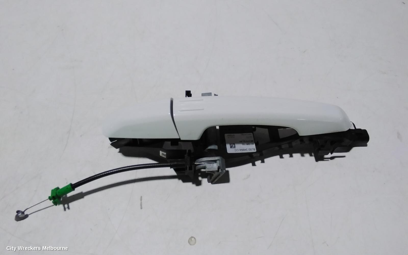 LAND ROVER RANGEROVER EVOQUE DOOR HANDLE, RH REAR, OUTER, COLOUR CODED, W/ KEYLESS START TYPE, L538, 11/2011 - 01/2019