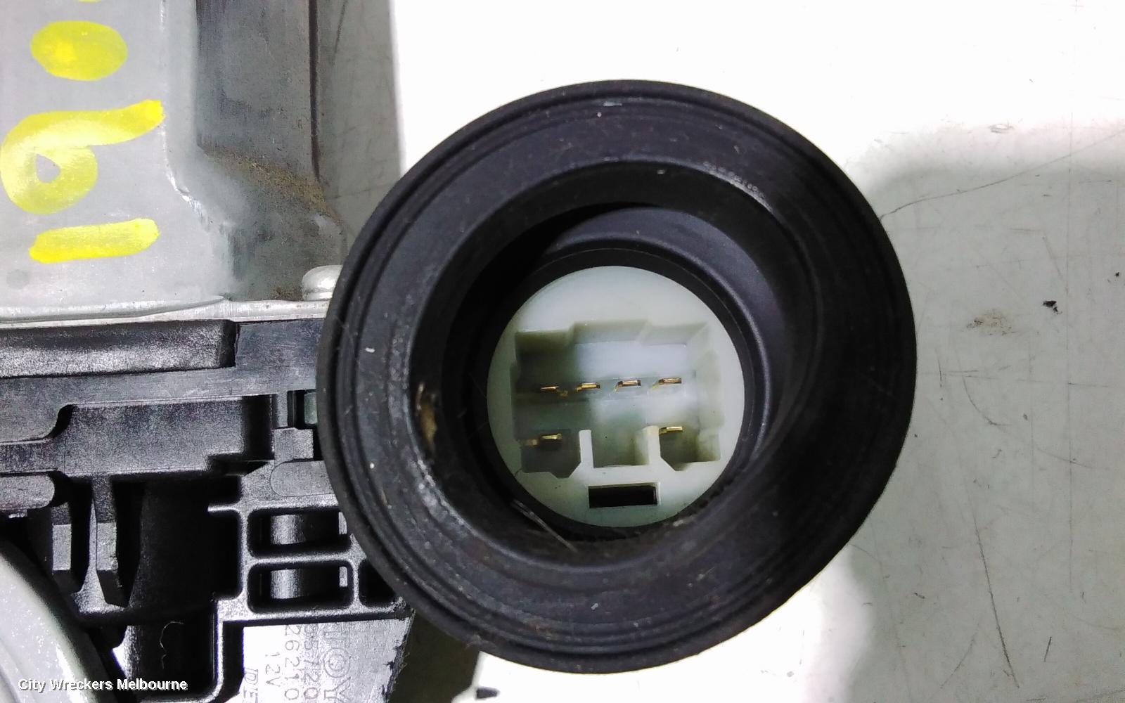 TOYOTA YARIS LEFT FRONT WINDOW REG/MOTOR, NCP9#, 3DR/5DR HATCH, 10/2005 - 07/2011