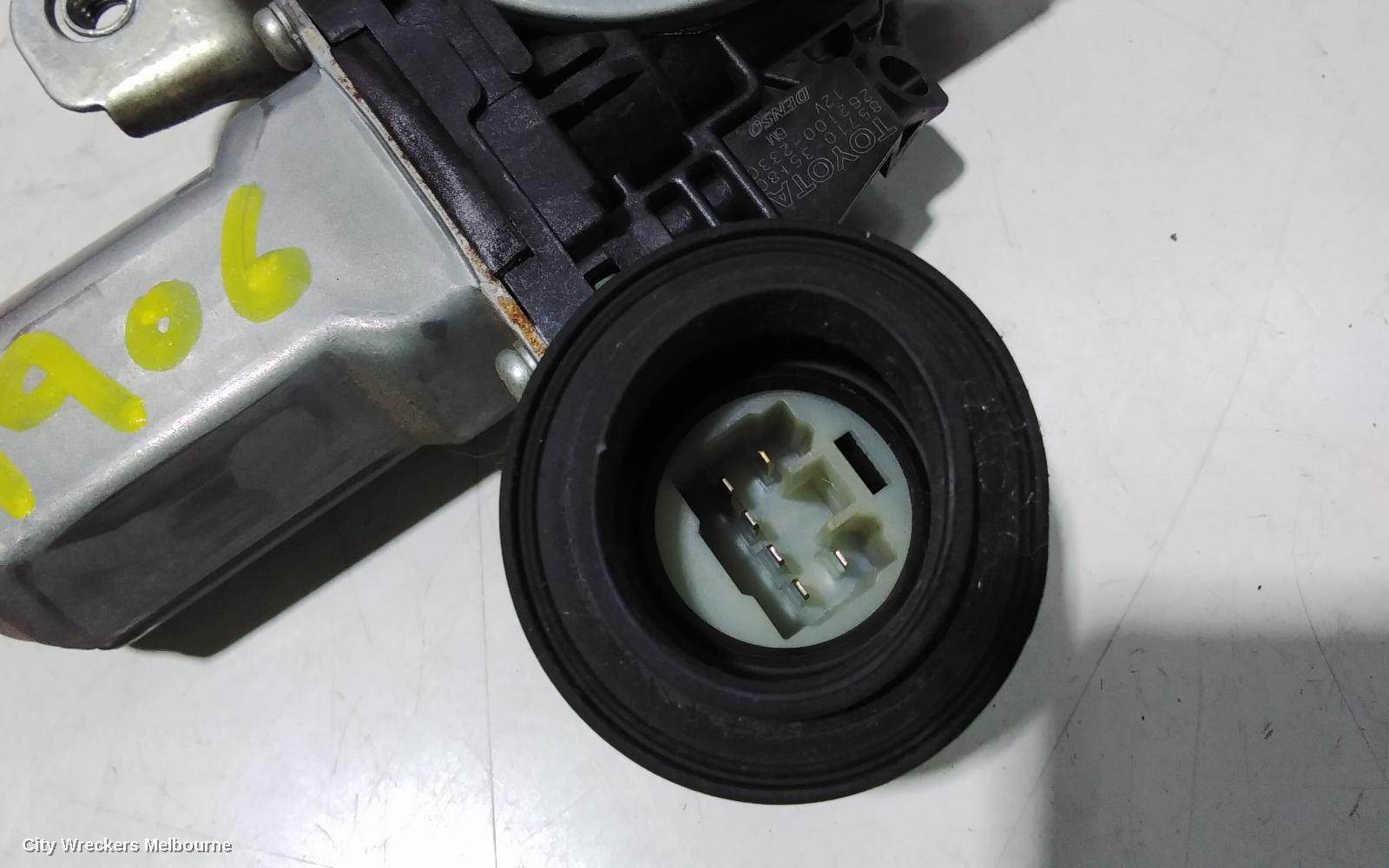 TOYOTA YARIS RIGHT FRONT WINDOW REG/MOTOR, NCP9#, 3DR/5DR HATCH, 10/2005 - 07/2011
