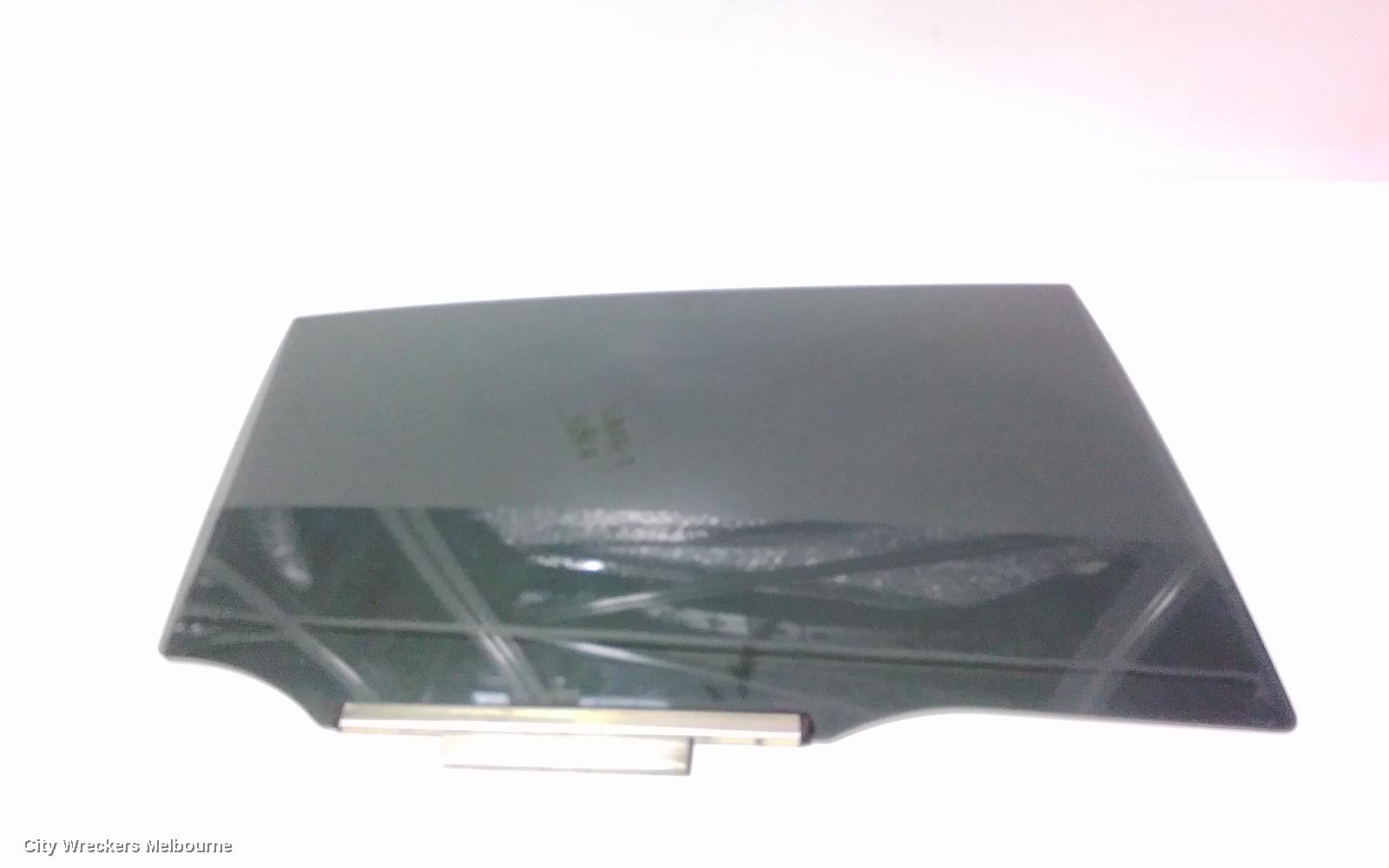 SUBARU XV RIGHT REAR DOOR WINDOW, G4X, GREEN, 08/2011 - 04/2017