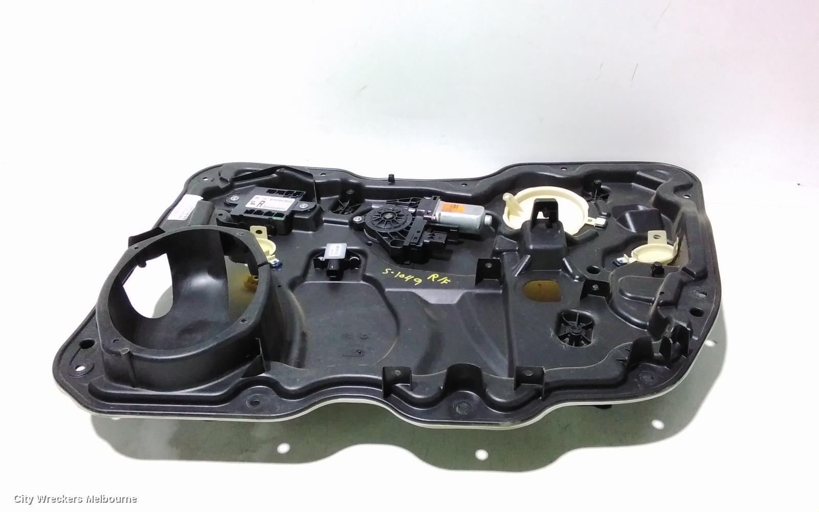 JEEP CHEROKEE RIGHT FRONT WINDOW REG/MOTOR, KL, 02/2014 ONWARDS