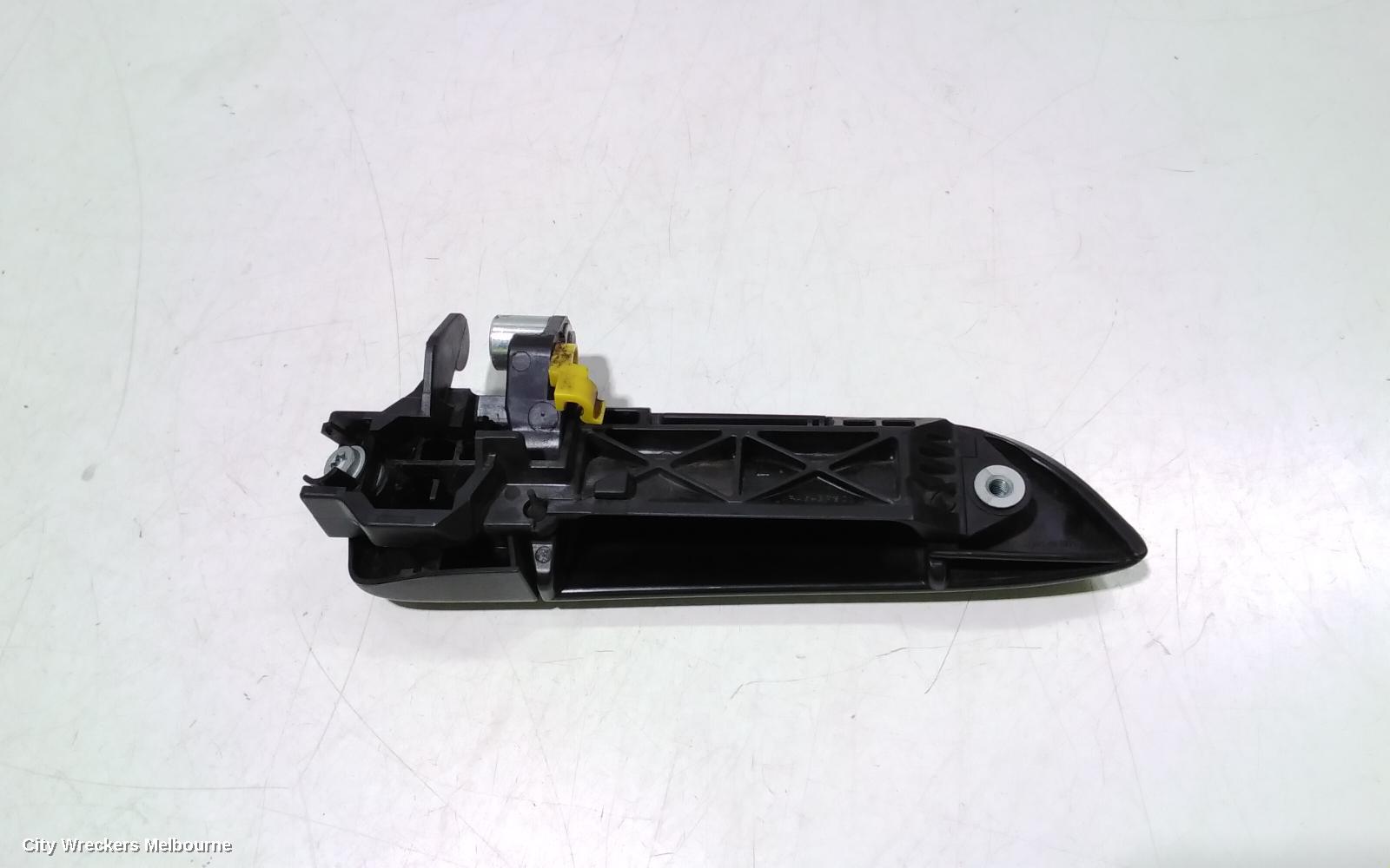 TOYOTA HIACE DOOR HANDLE, OUTER, LH FRONT, TRH/KDH, 03/2005 - 04/2019