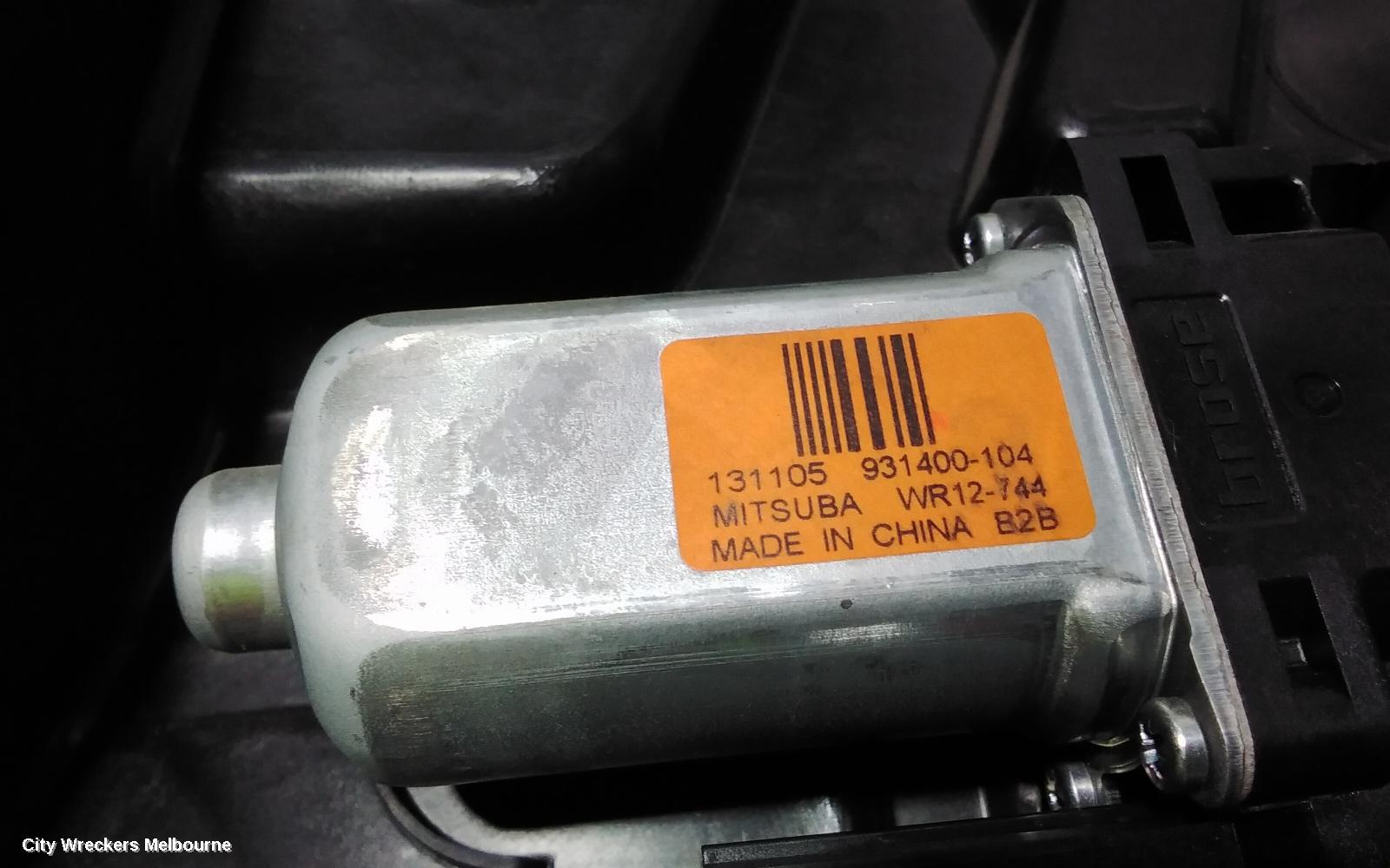 JEEP GRANDCHEROKEE RIGHT FRONT WINDOW REG/MOTOR, WK, 10/2010 - 02/2022