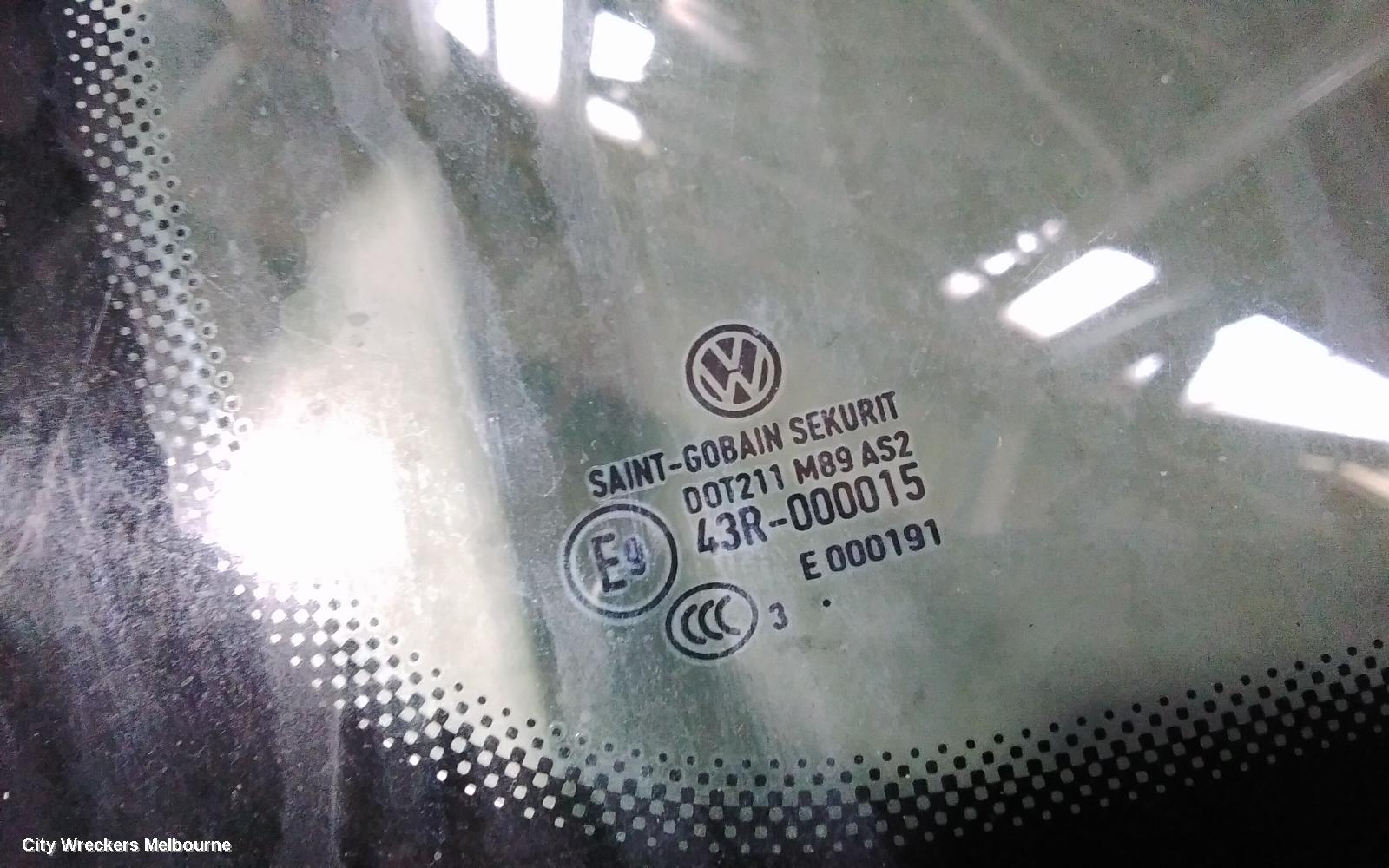 VOLKSWAGEN TRANSPORTER RIGHT REAR SIDE GLASS, T5, MULTIVAN, 12/2004 - 06/2015