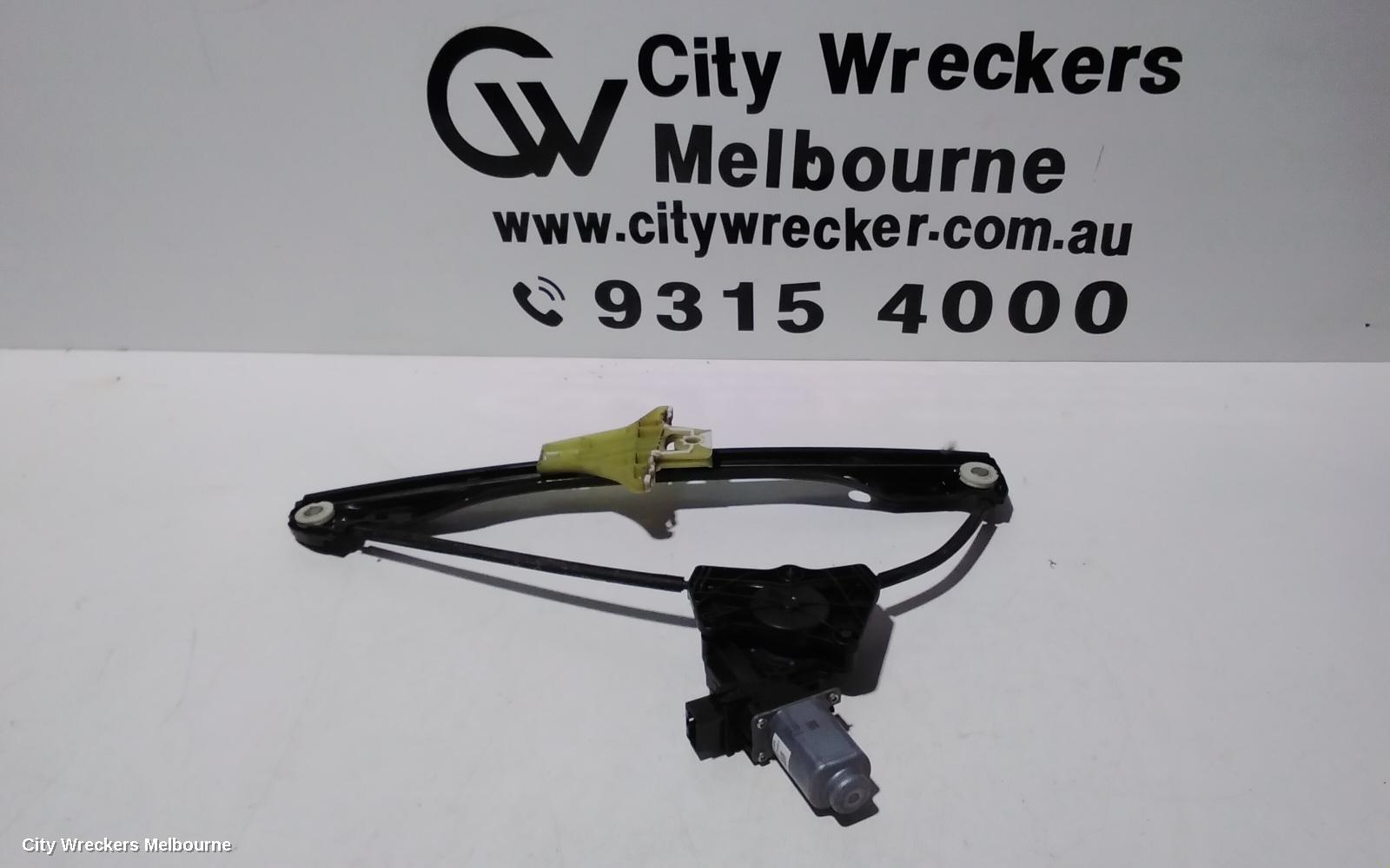 VOLKSWAGEN AMAROK RIGHT FRONT WINDOW REG/MOTOR, 2H, 12/2010 ONWARDS