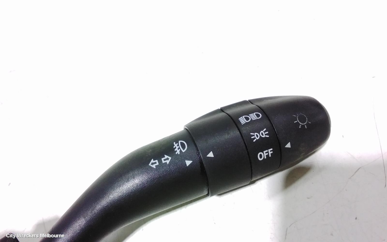 HYUNDAI I30 COMBINATION SWITCH, FLASHER SWITCH, W/ FOGLAMPS, AUTO TYPE, SR, FD, 09/2007 - 04/2012