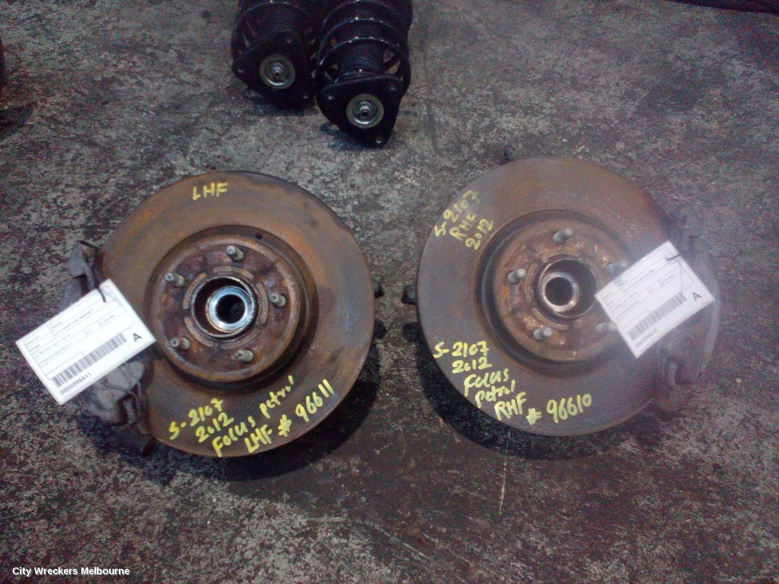 FORD FOCUS LEFT FRONT HUB ASSEMBLY, LW, PETROL, 05/2011 - 08/2015