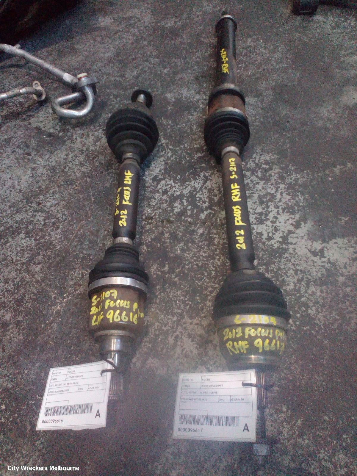 FORD FOCUS LEFT DRIVESHAFT, AUTO, PETROL, LW, 05/2011 - 08/2015
