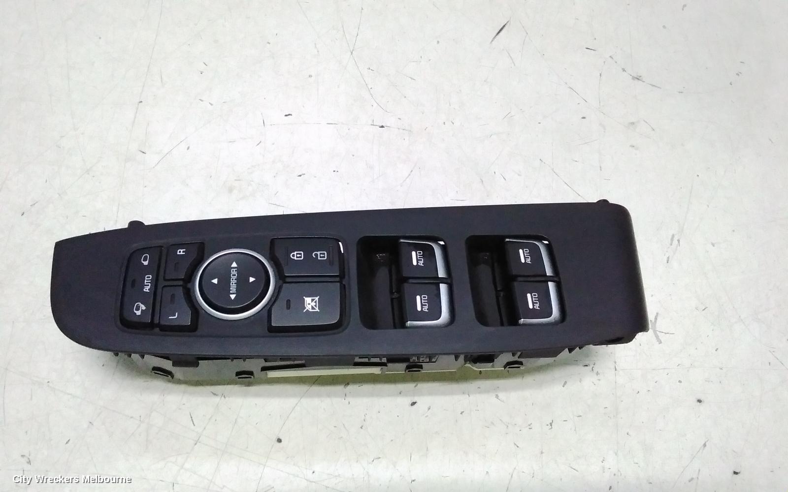 KIA SORENTO PWR DR WIND SWITCH, RH FRONT (MASTER SWITCH), UM, 03/2015 - 02/2020