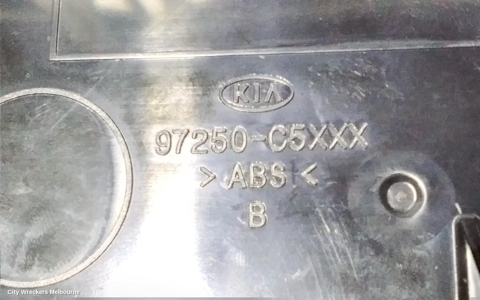 KIA SORENTO HEATER/AC CONTROLS, FRONT, CLIMATE CONTROL TYPE, UM, 10/2017 - 01/2020