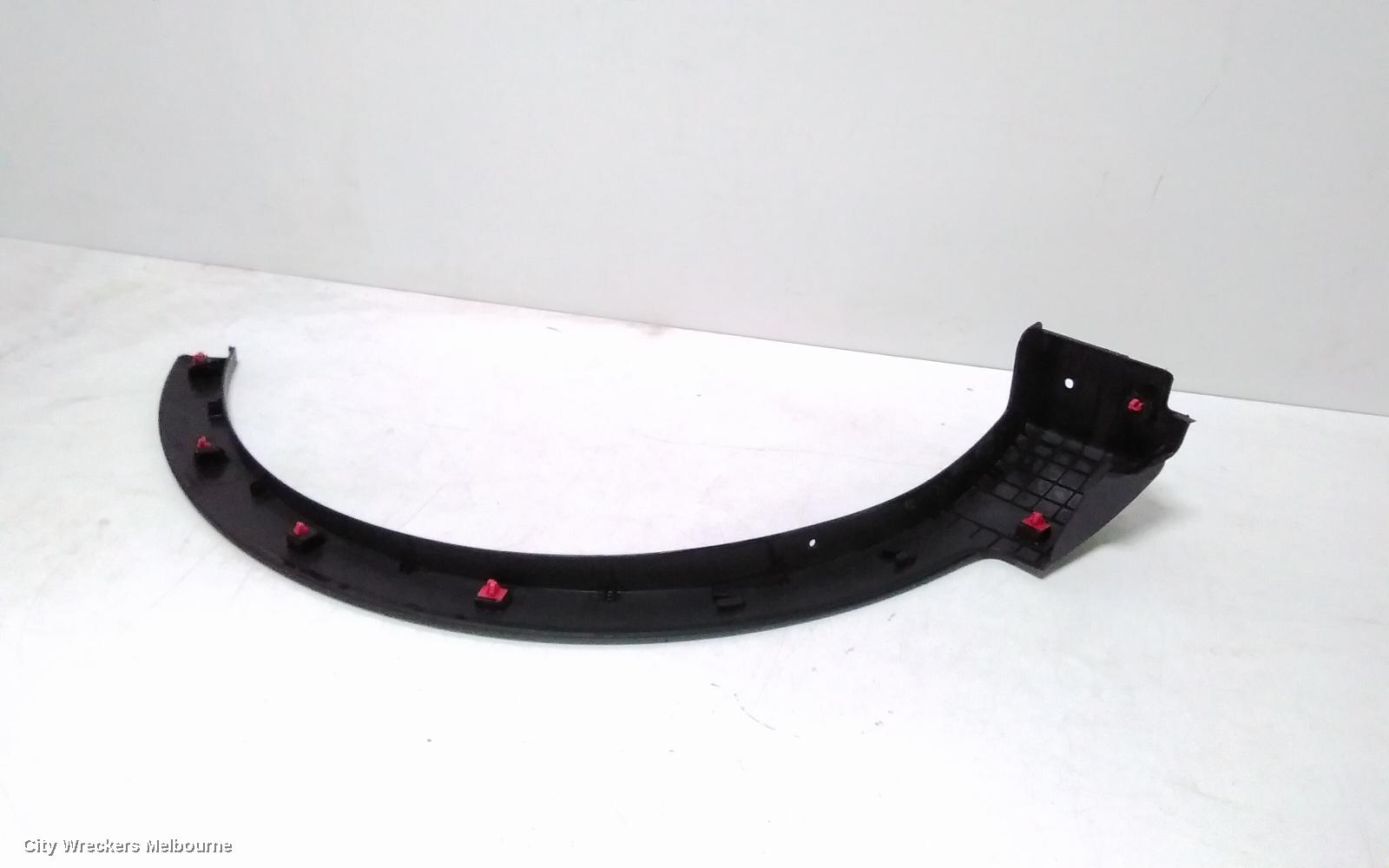 KIA SORENTO WHEEL ARCH FLARE, LH FRONT, UM, 06/2015 - 01/2020