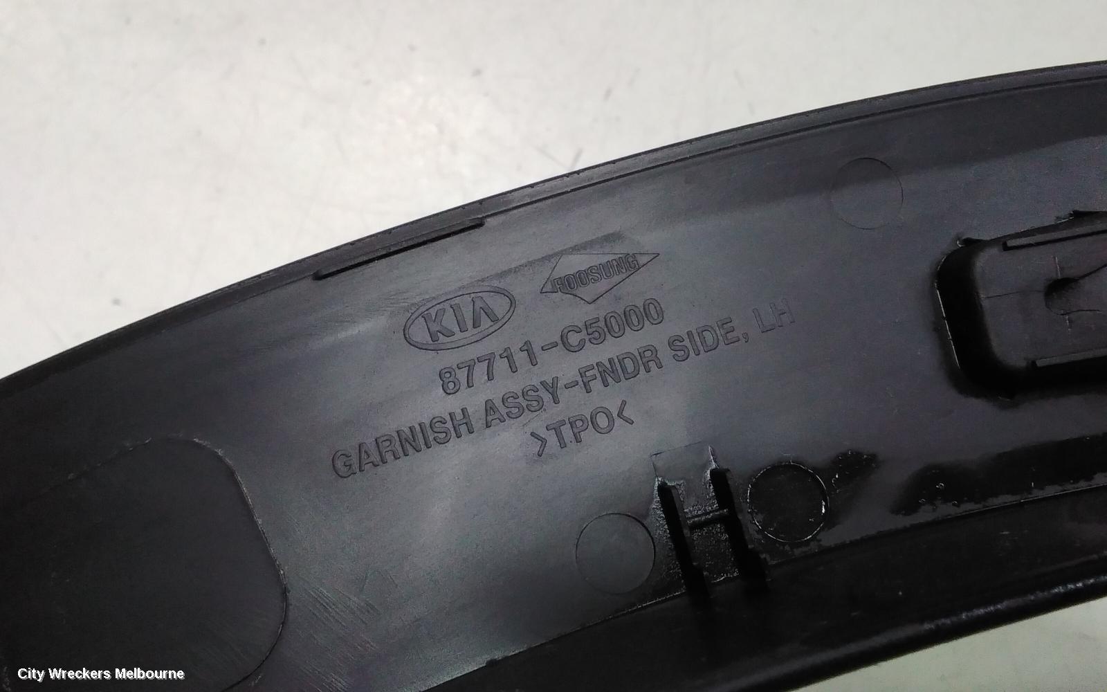 KIA SORENTO WHEEL ARCH FLARE, LH FRONT, UM, 06/2015 - 01/2020