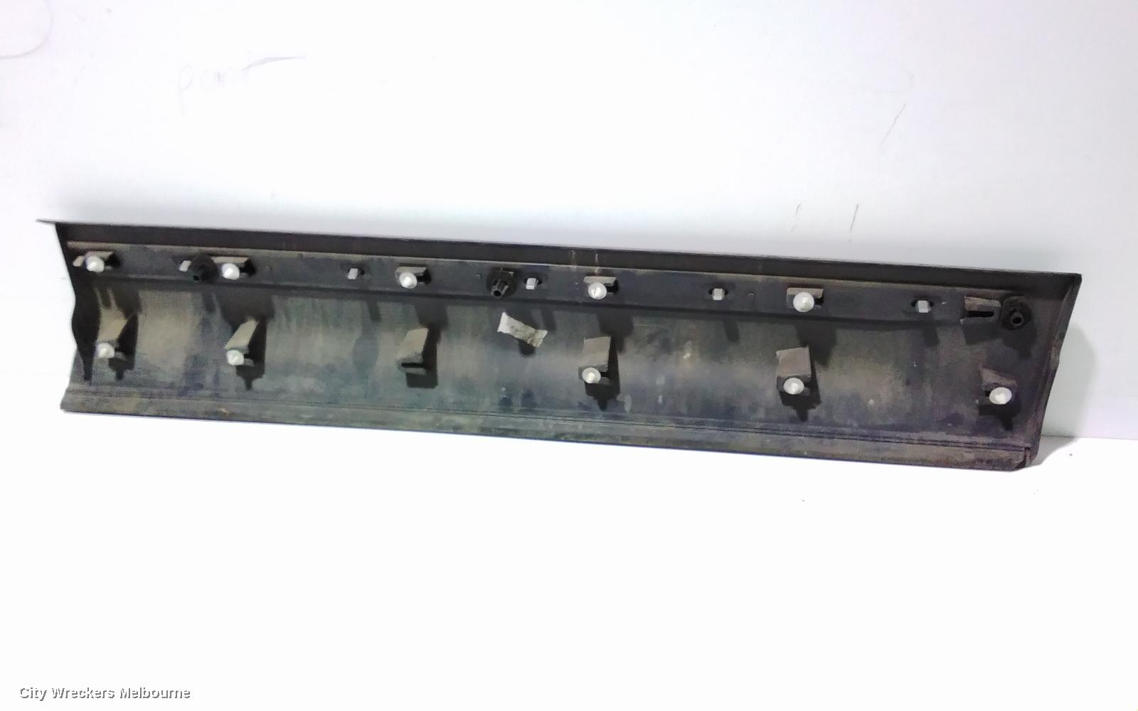 LAND ROVER RANGEROVER EVOQUE DOOR MOULD, LHF LOWER OUTER DOOR MOULD: 96665, L538, 11/2011 - 01/2019