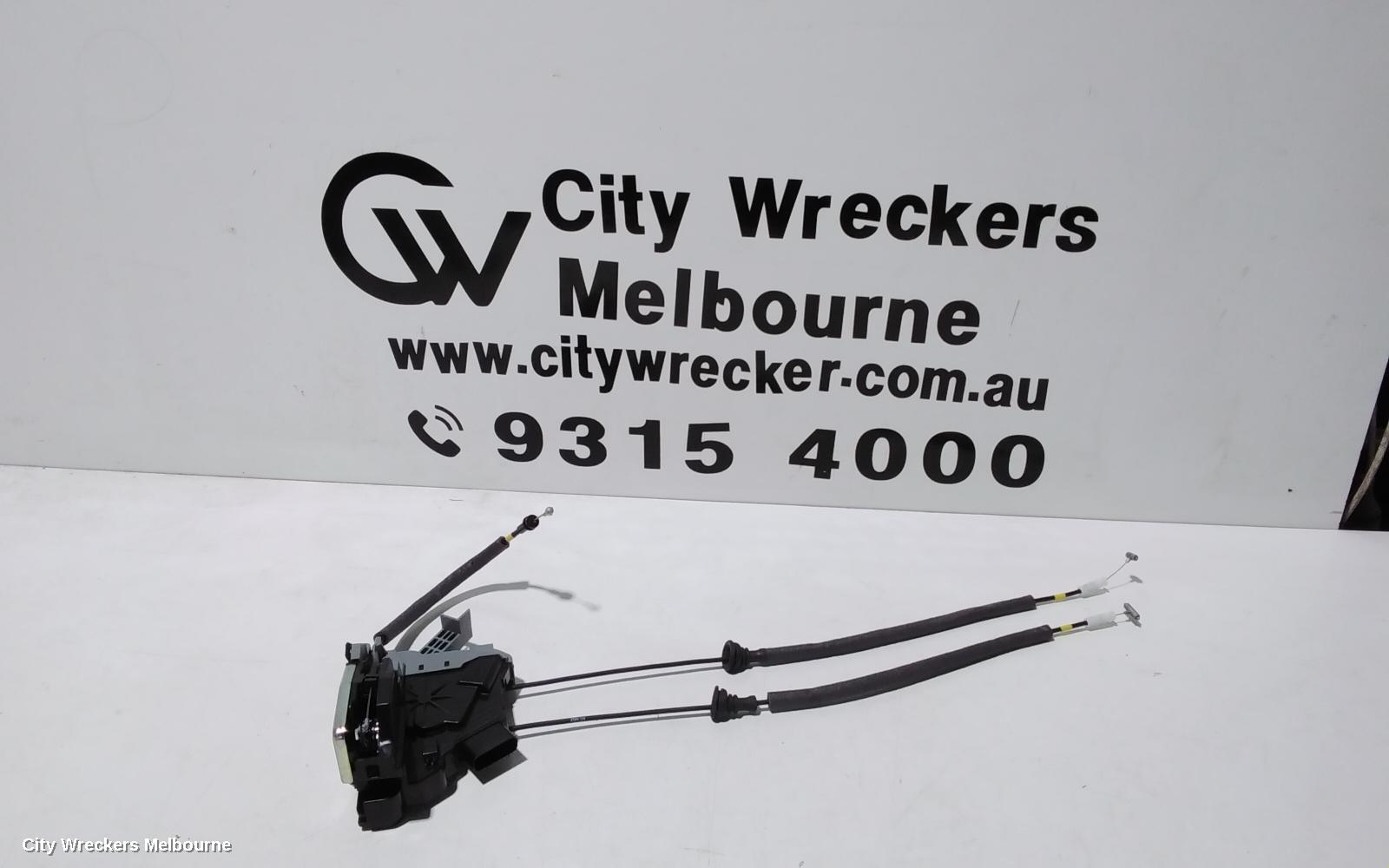 KIA SORENTO DOOR/BOOT/GATE LOCK, RIGHT REAR DOOR LOCK, UM, 06/2015 - 01/2020